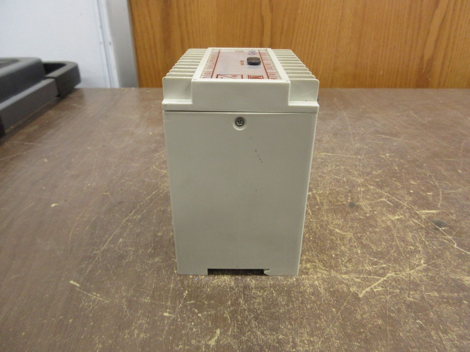 Multitek Watt Transducer M100WA5 Input: 277V Output: 4-20mA Used