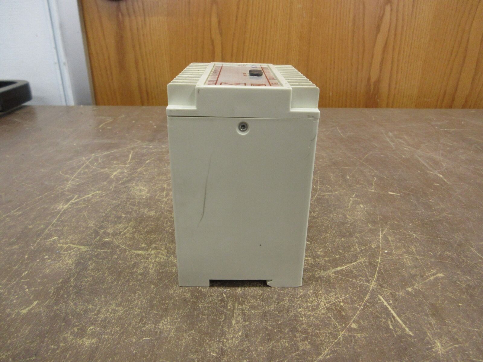 Multitek Watt Transducer M100WA5 Input: 277V Output: 4-20mA Used