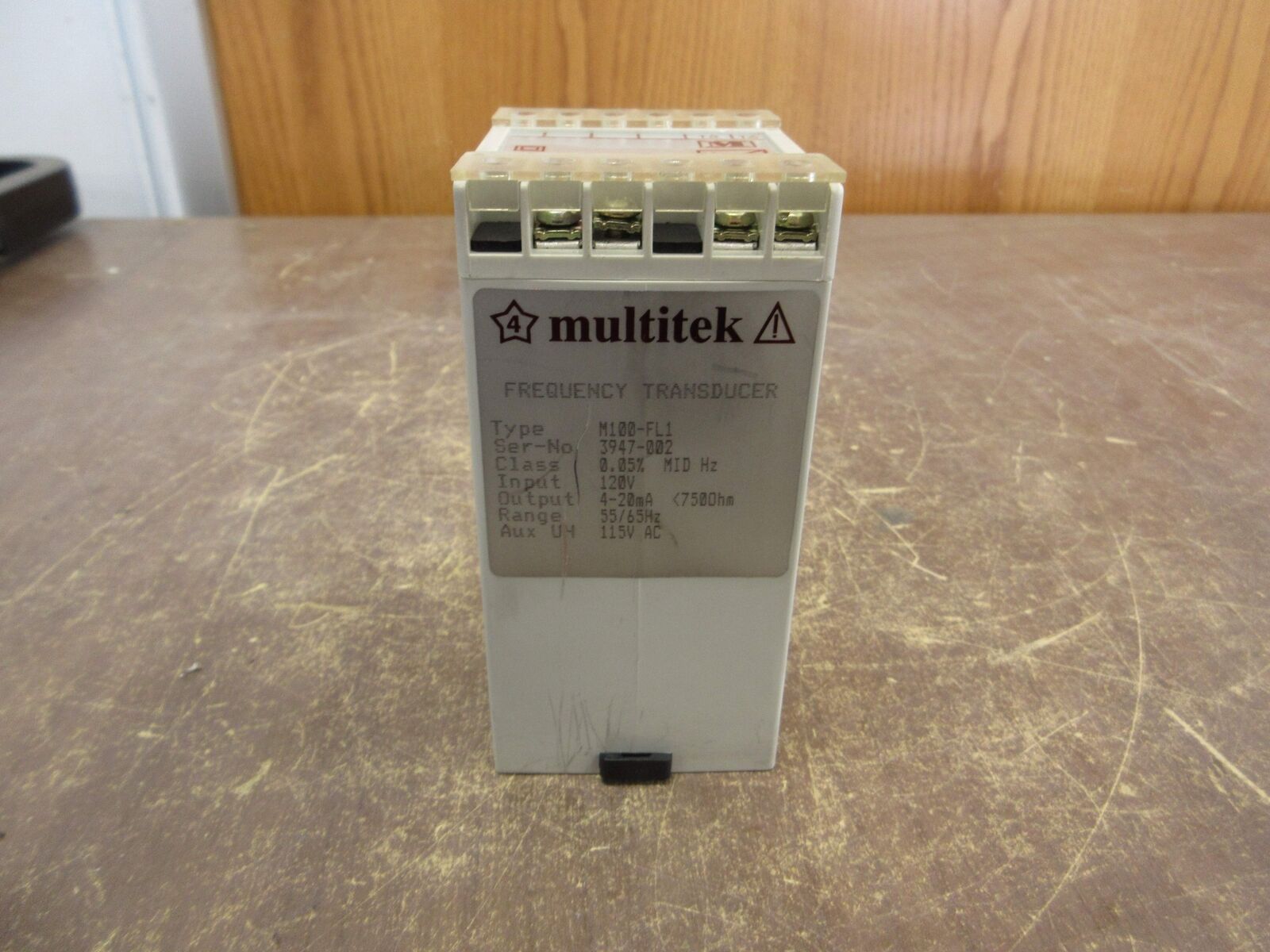 Multitek Frequency Transducer M100-FL1 Input: 120V Output: 4-20mA 55-65Hz Used