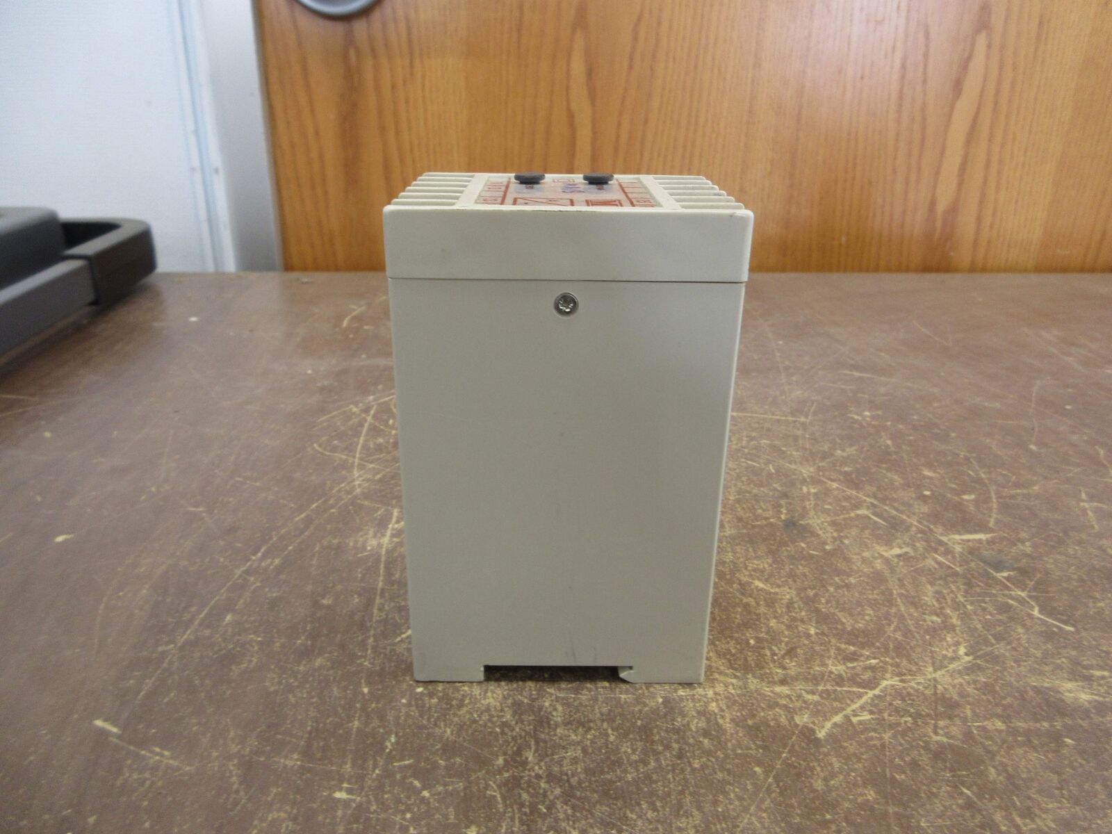 Multitek Current Transducer M100-AL1 M100-AL1 Input: 0-5A Output: 4-20mA Used