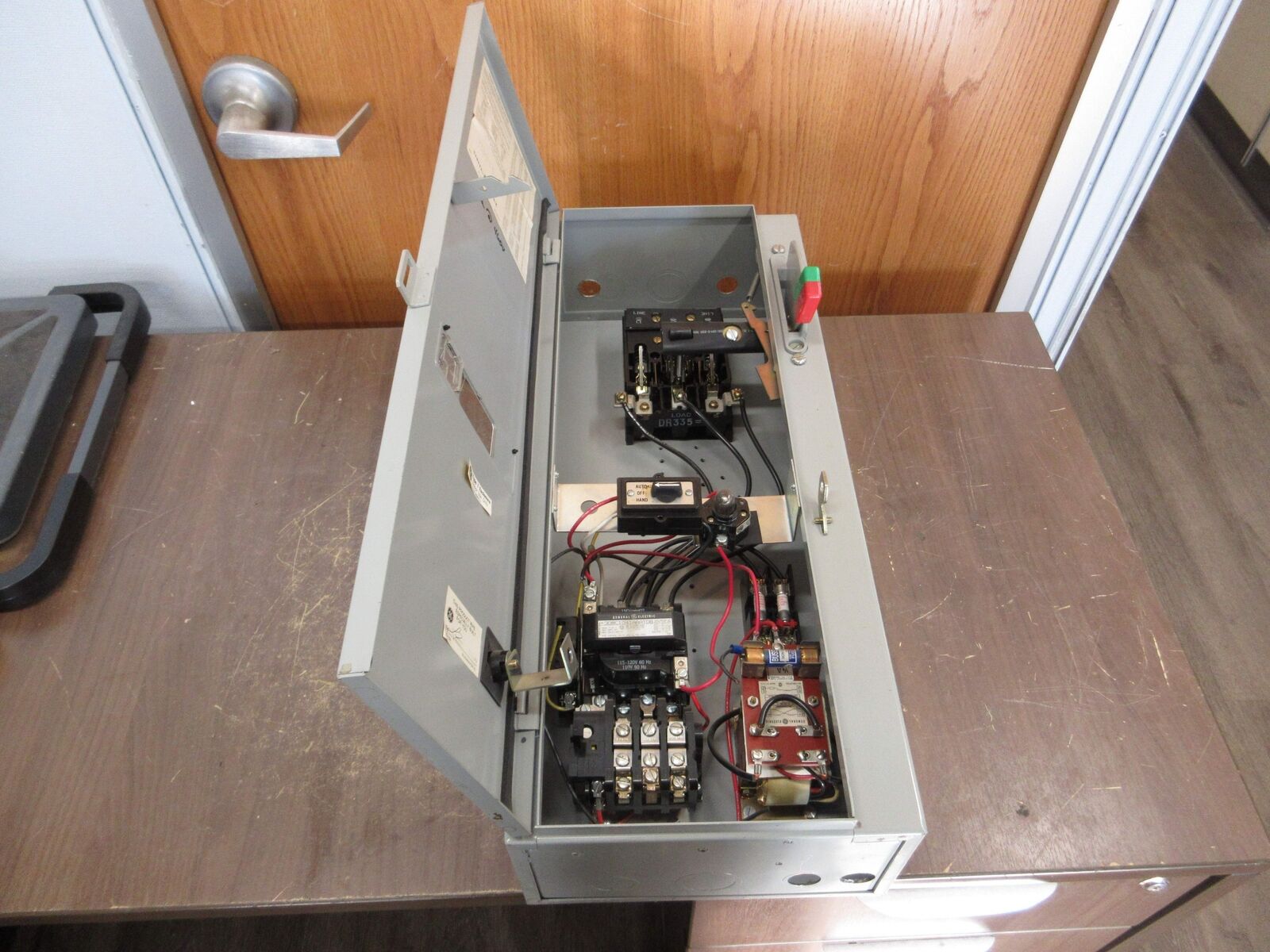 GE Non-Fusible Size 1 Combination CR308C1041AAATDB 115-120V Coil 27A Used