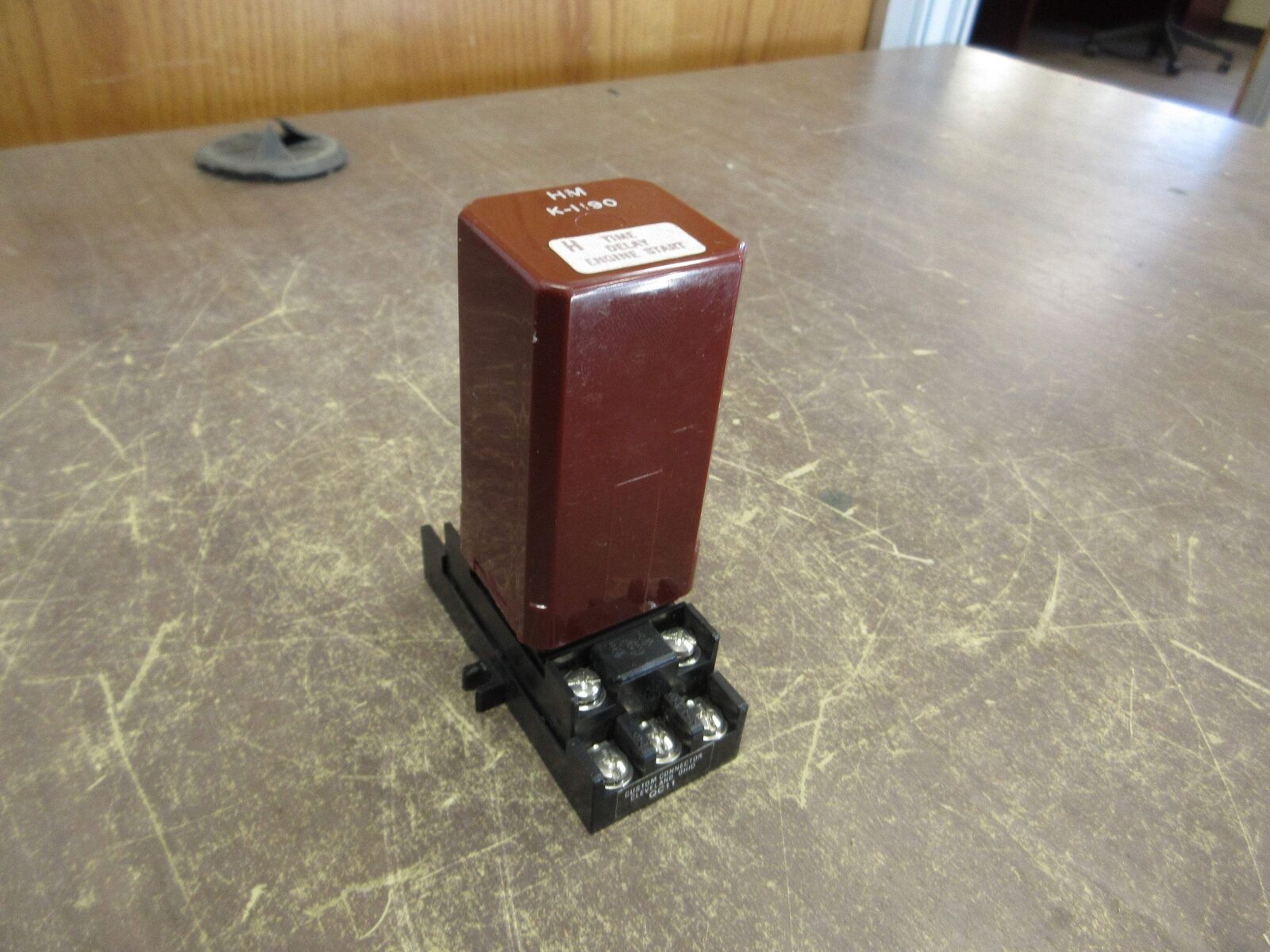 Zenith HM-2 Time Delay Relay HM K-1190 120V 50/60Hz w/ Base Used