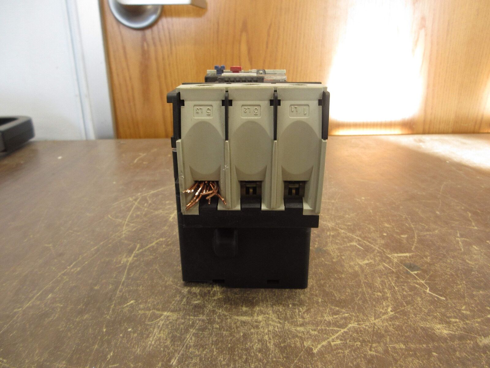 Telemecanique Solid State Overload LR2 D35 Trip: 48-65A w/ DIN-Rail Adapter Used