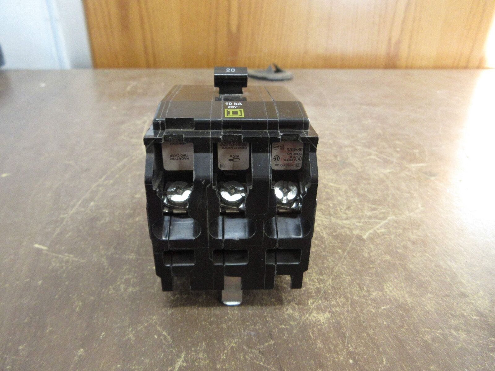 Square D Clip-On Circuit Breaker QO320 20A 240V 3P Used