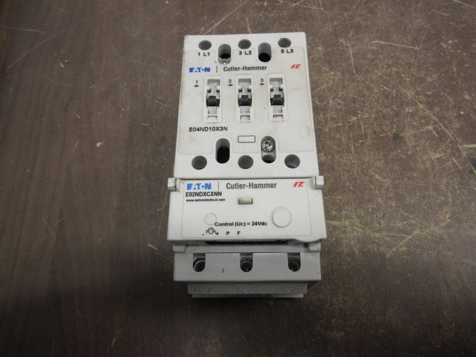 Eaton Contactor E04ND10X3N 24VDC Coil 130A 600V Used