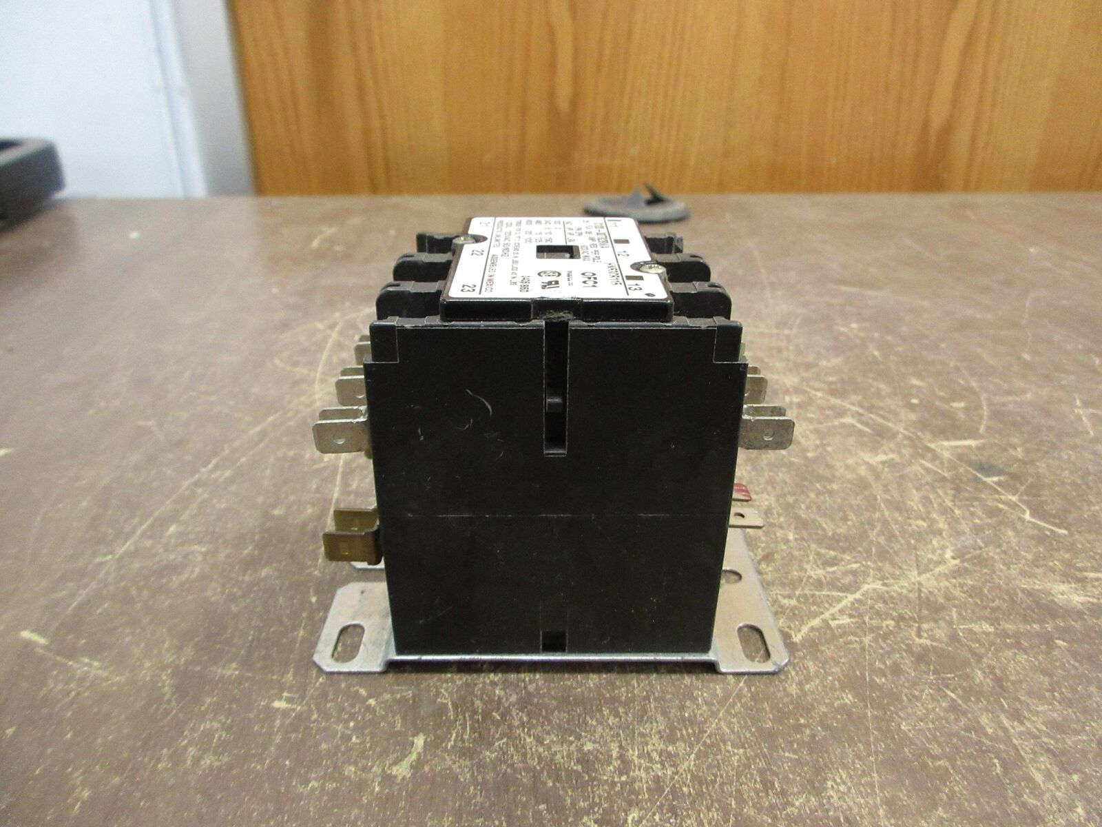 Products Unlimited Contactor 3100-30T828WA 120V Coil 25A 600V Used