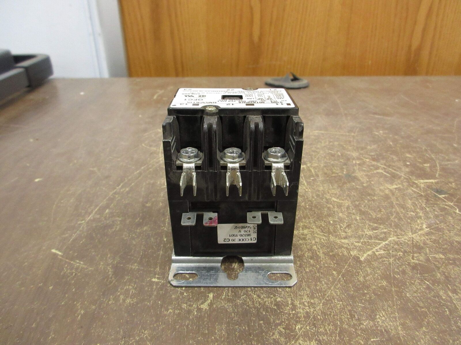 Products Unlimited Contactor 3100-30T828WA 120V Coil 25A 600V Used