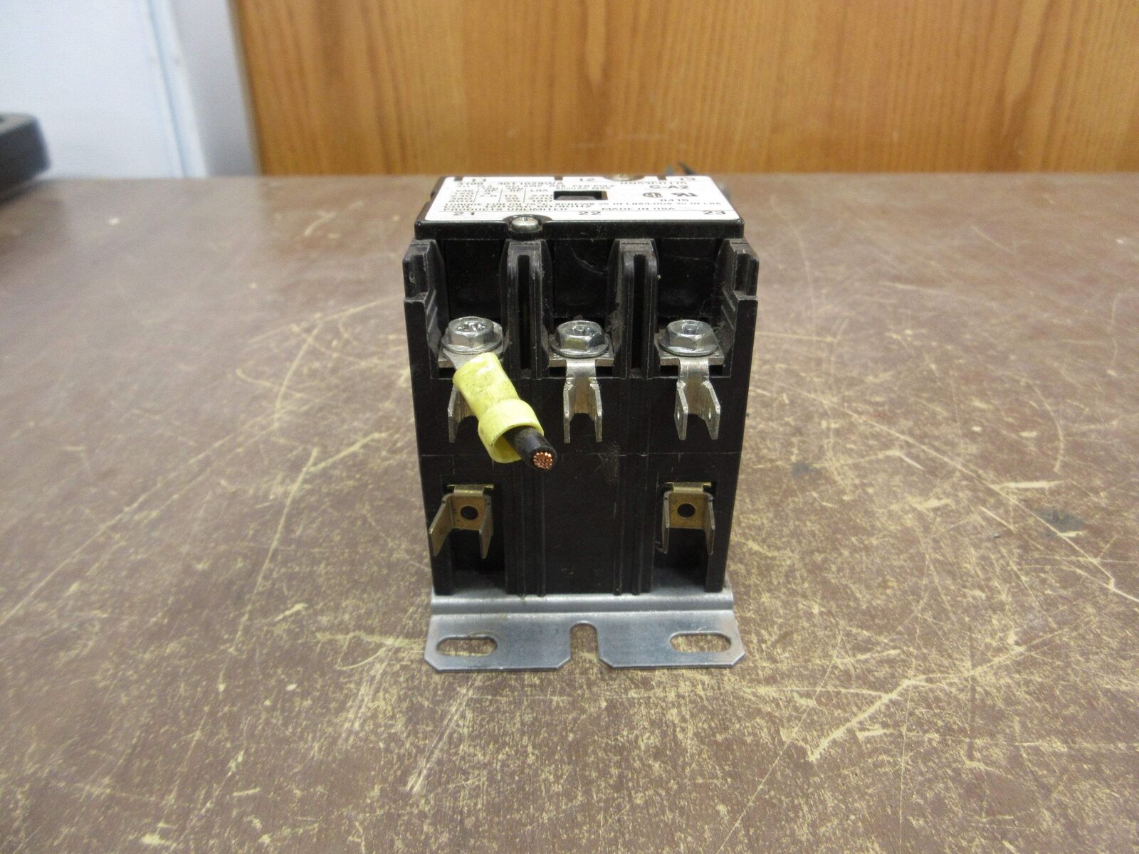 Products Unlimited Contactor 3100-30T1028WA 120V Coil 40A 600V Used
