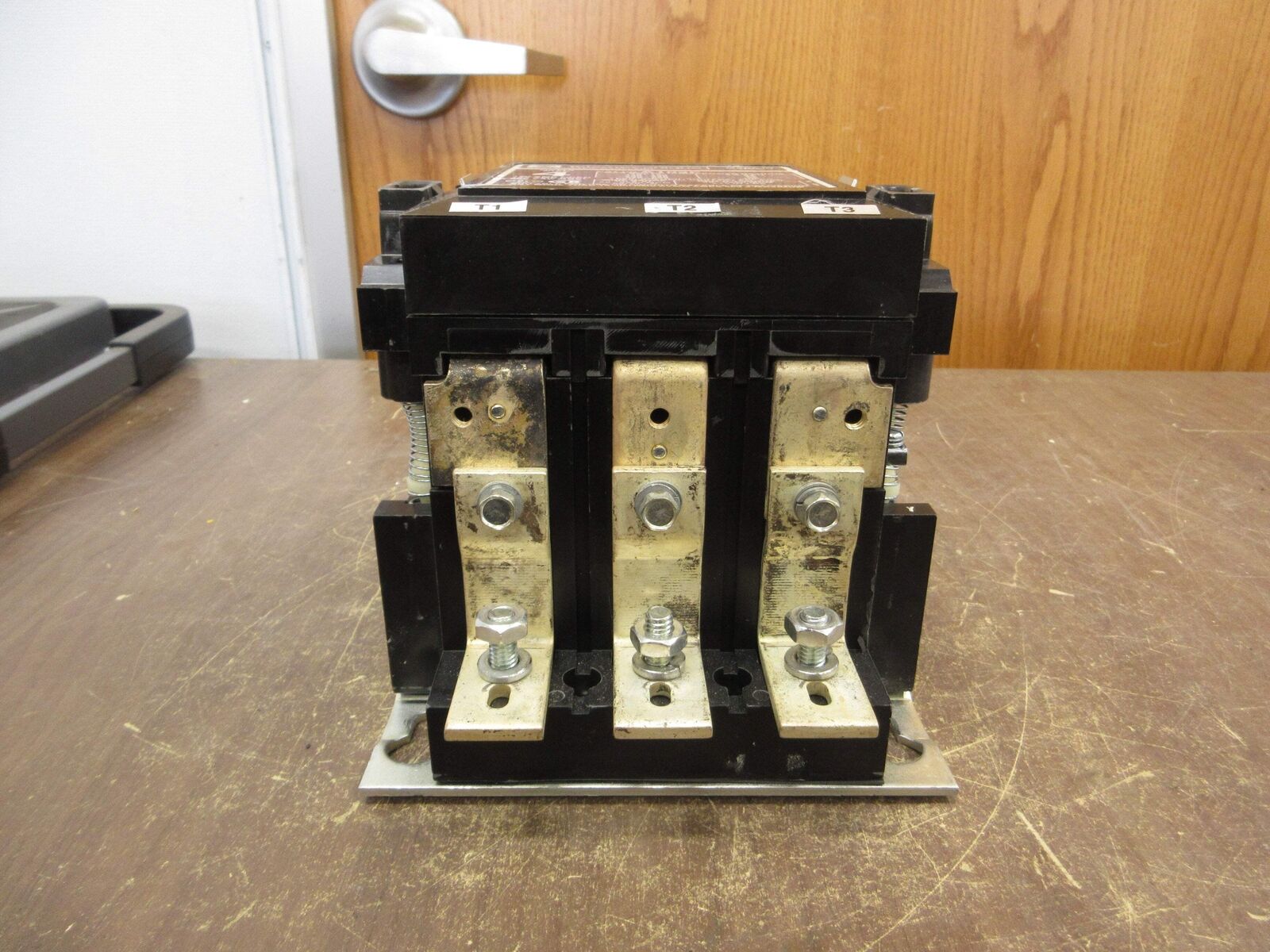 Telemecanique Size 4 Contactor A103F 480V Coil 150A 600V *Broken Corner* Used