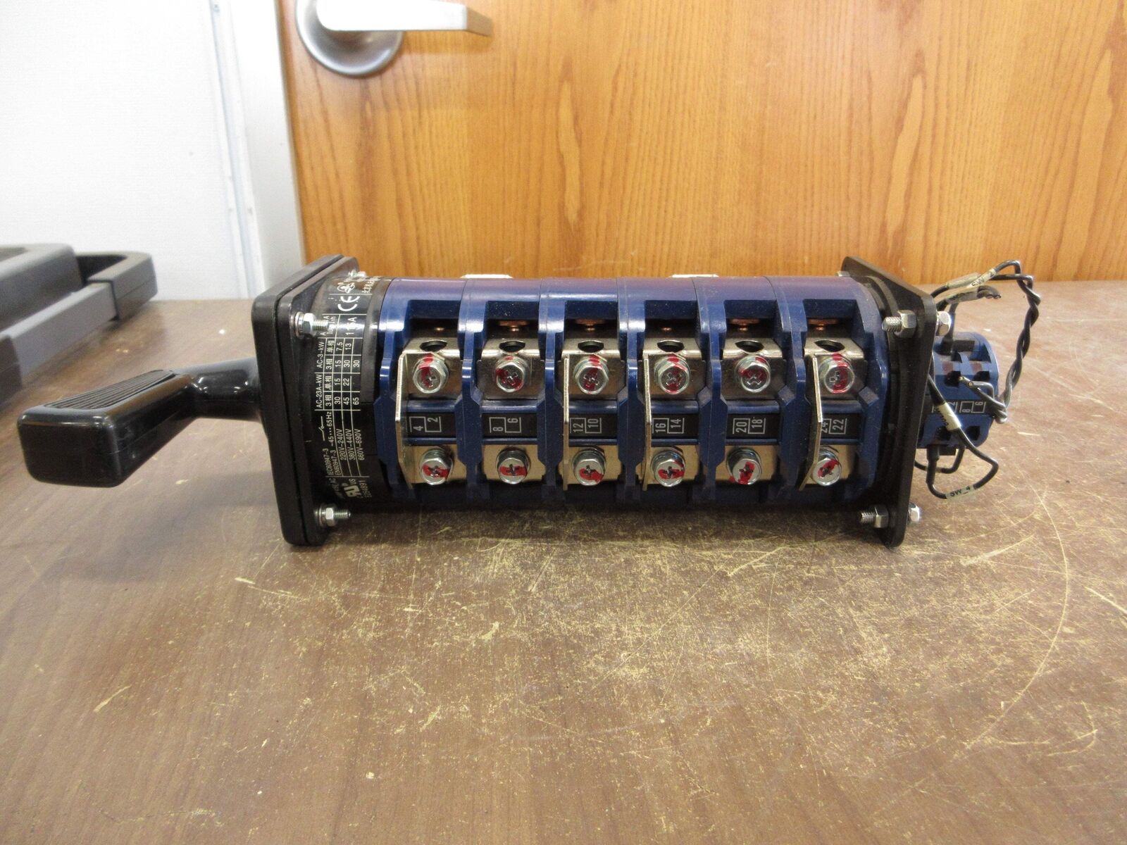 BMTE Rotary Cam Switch 3LBB-115 24A 415V Normal/Bypass/Test/Maint Used