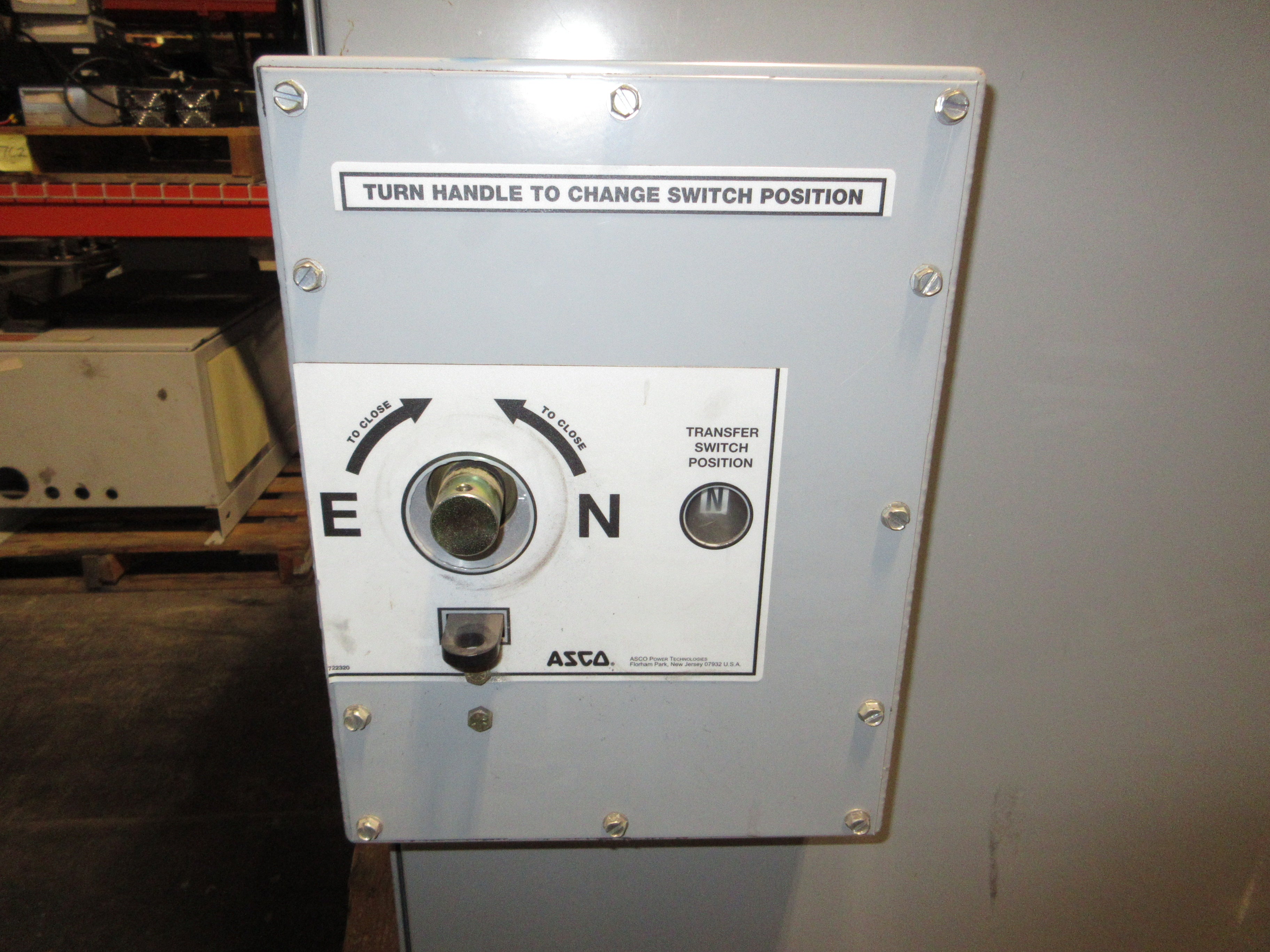 Asco 7000 Series Non-Automatic Transfer Switch H07MTSB308000000 800A 3P Used