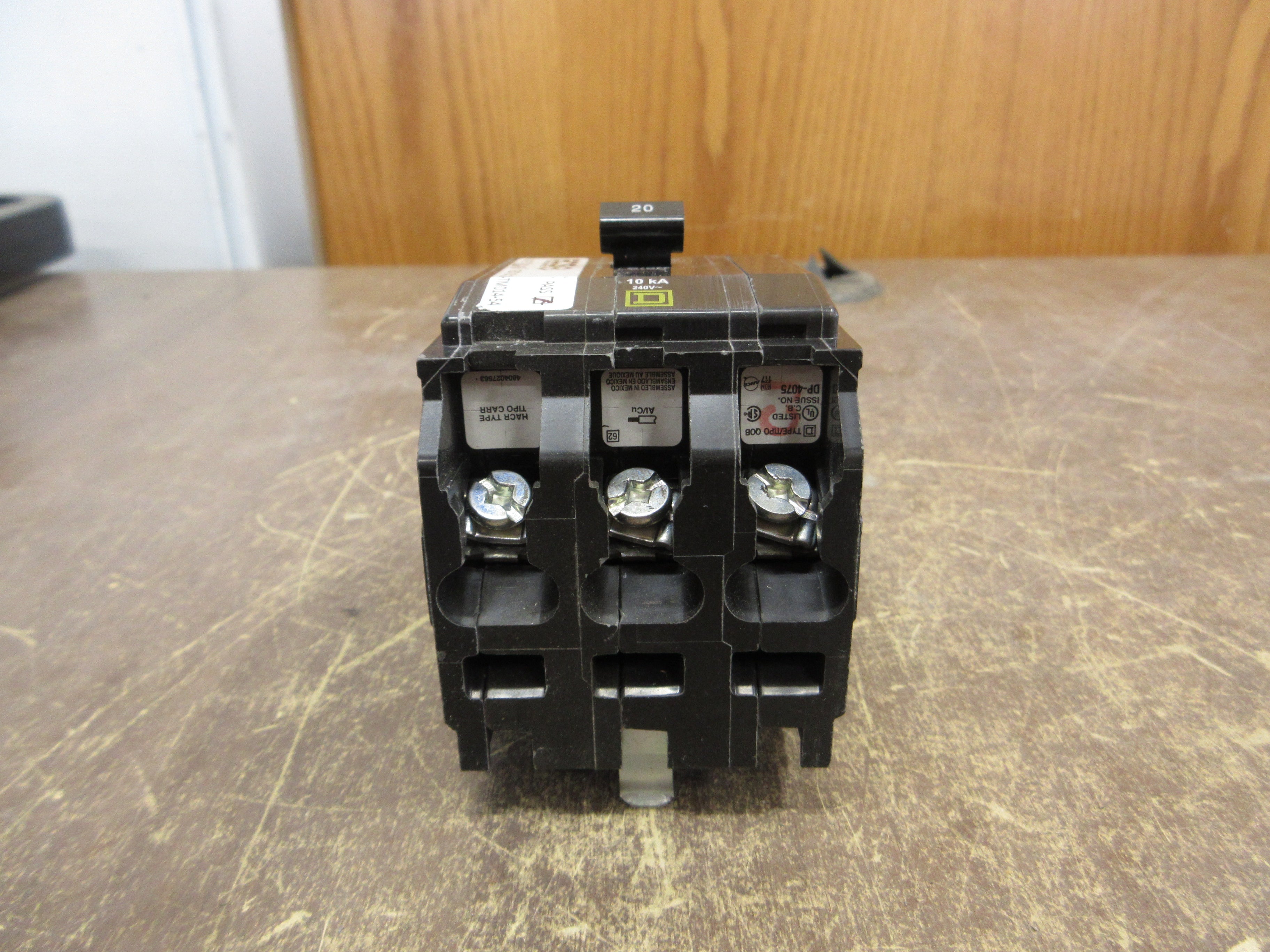 Square D Circuit Breaker QOB320 20A 240V 3P *Missing (3) Terminal Screws* Used