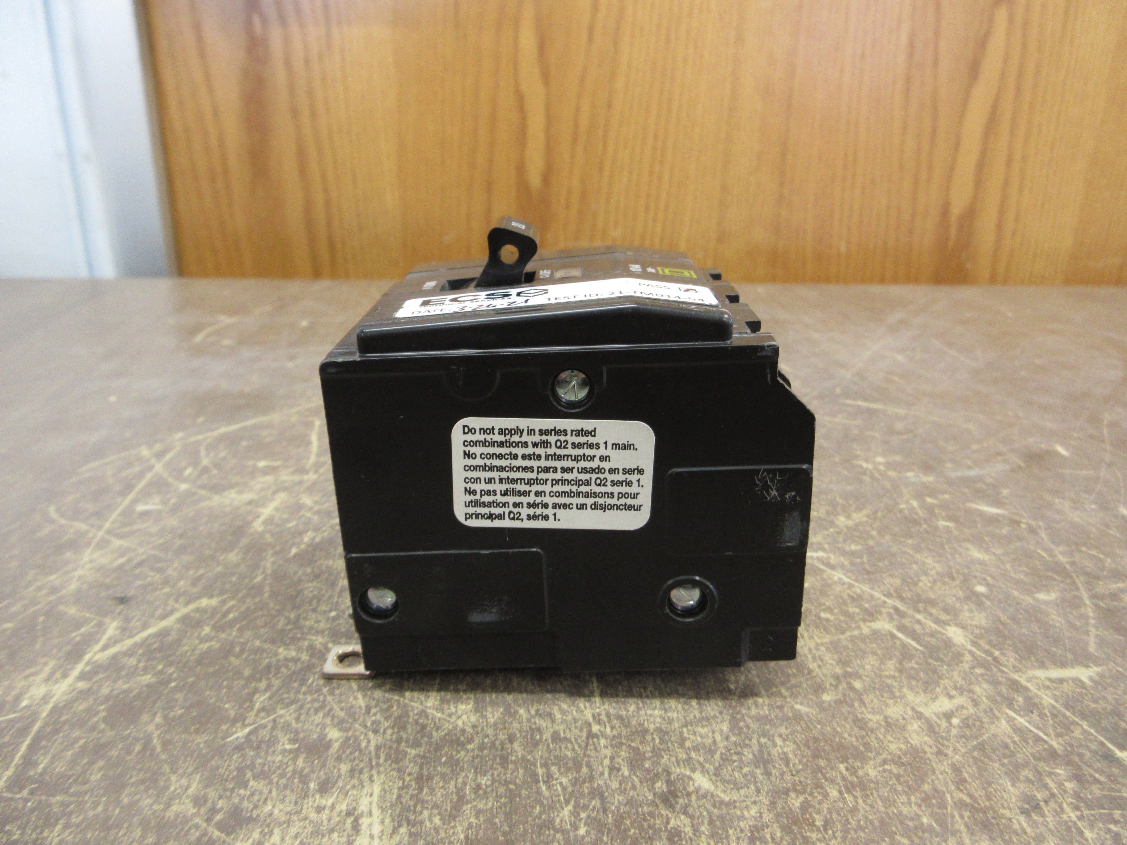 Square D Circuit Breaker QOB320 20A 240V 3P *Missing (3) Terminal Screws* Used