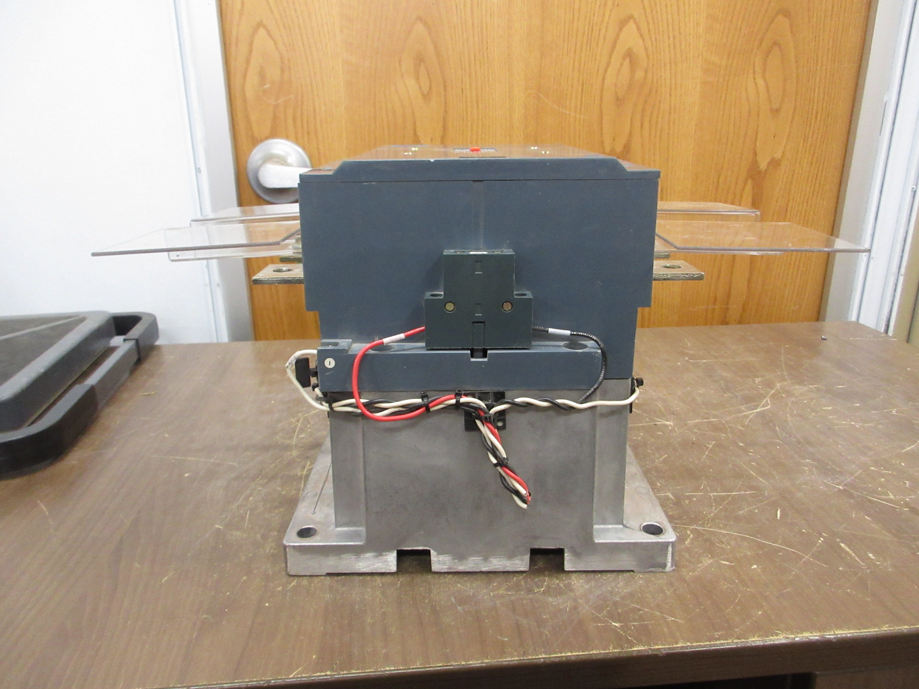 Stromberg Size 7 Contactor OKYM 7 G 21 125V Coil (2) Terminal Covers Used