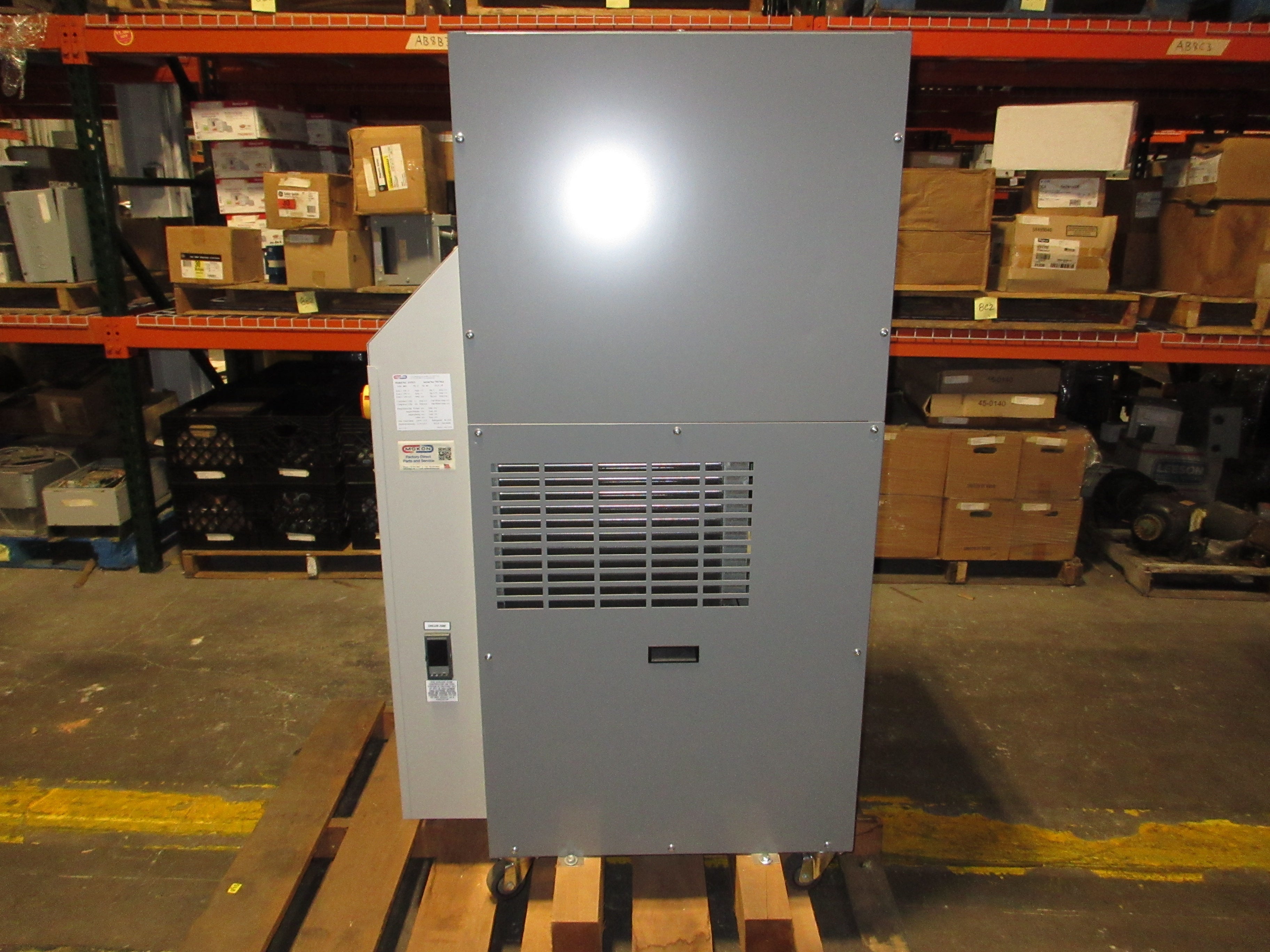 Mokon Water Temperature Control Unit 311513 3kW 460V 3Ph 60Hz 15A 200°F Max Used