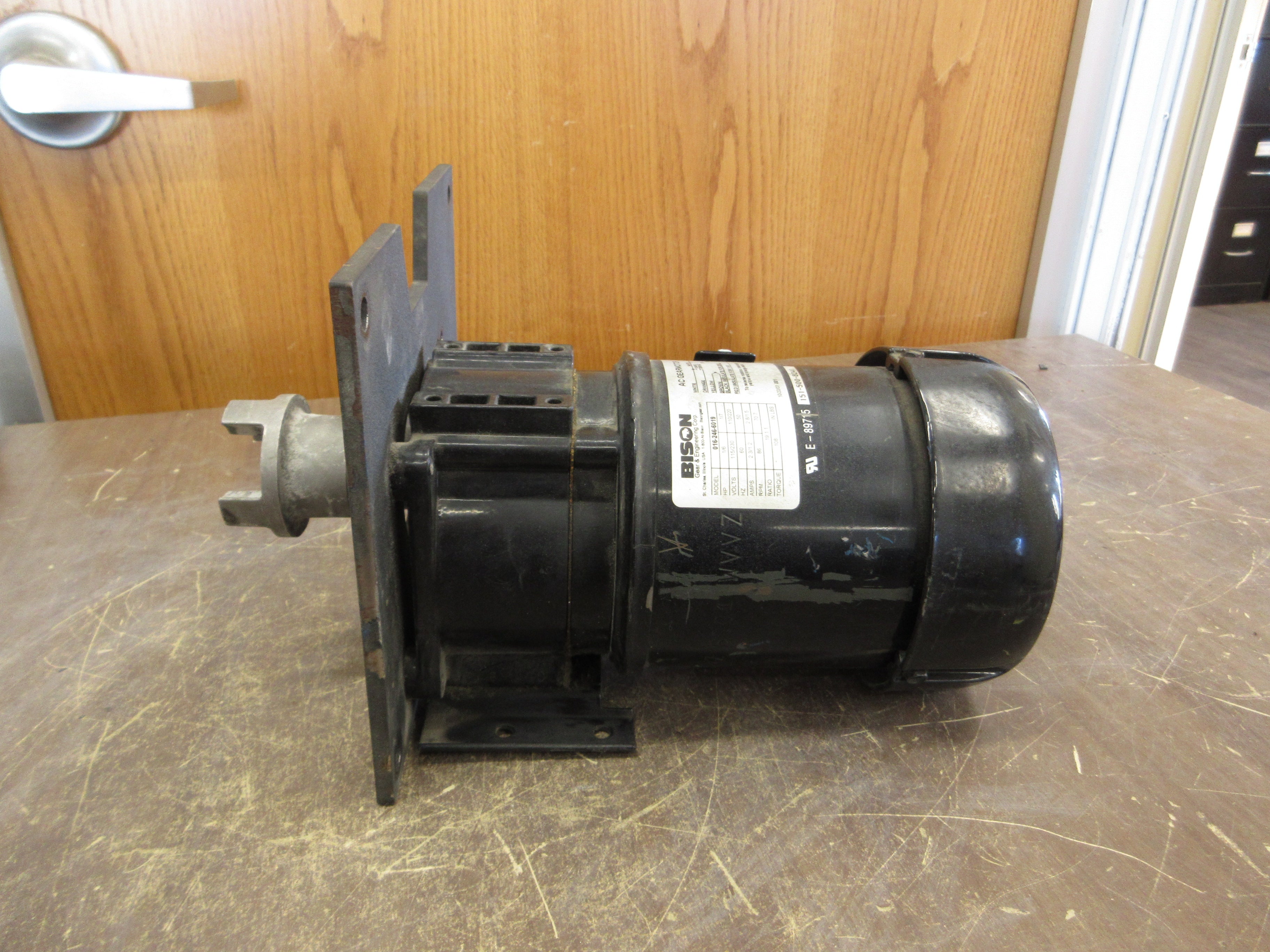 Bison Gearmotor 016-246-6019 1/6HP 115/230V 60Hz 2.3/1.2A 86RPM Used