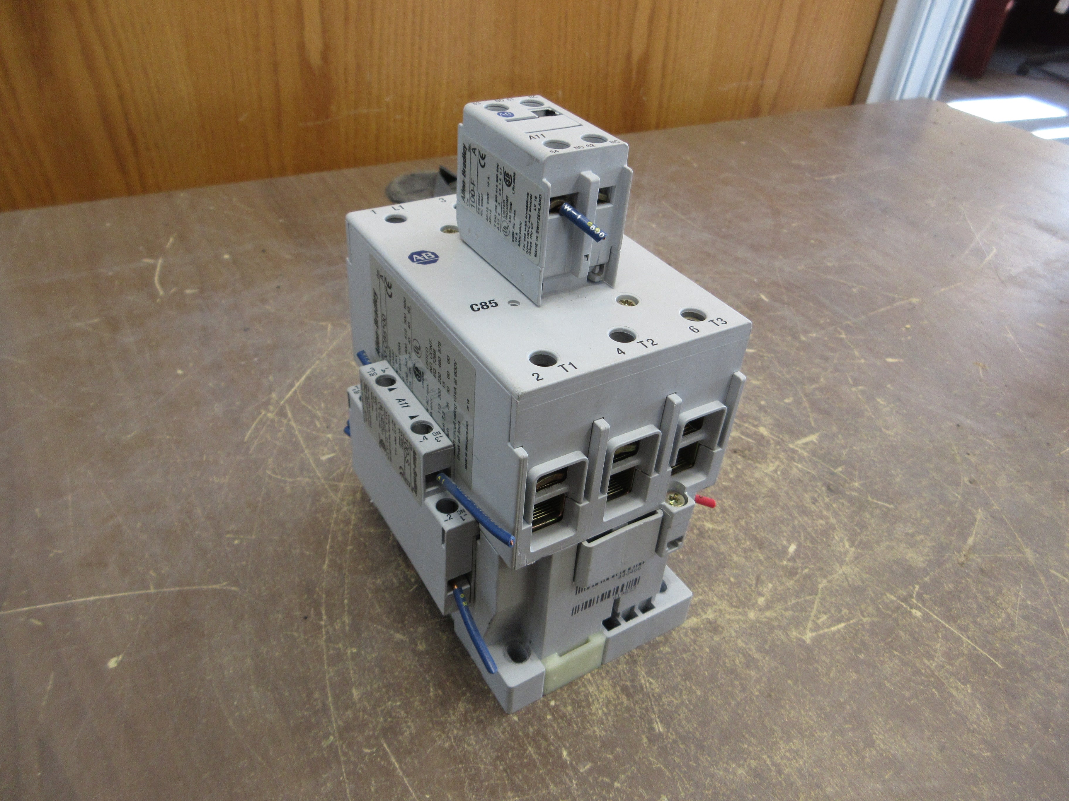Allen-Bradley Contactor 100-C85*00 Ser. A 120V Coil 100A 600V Used