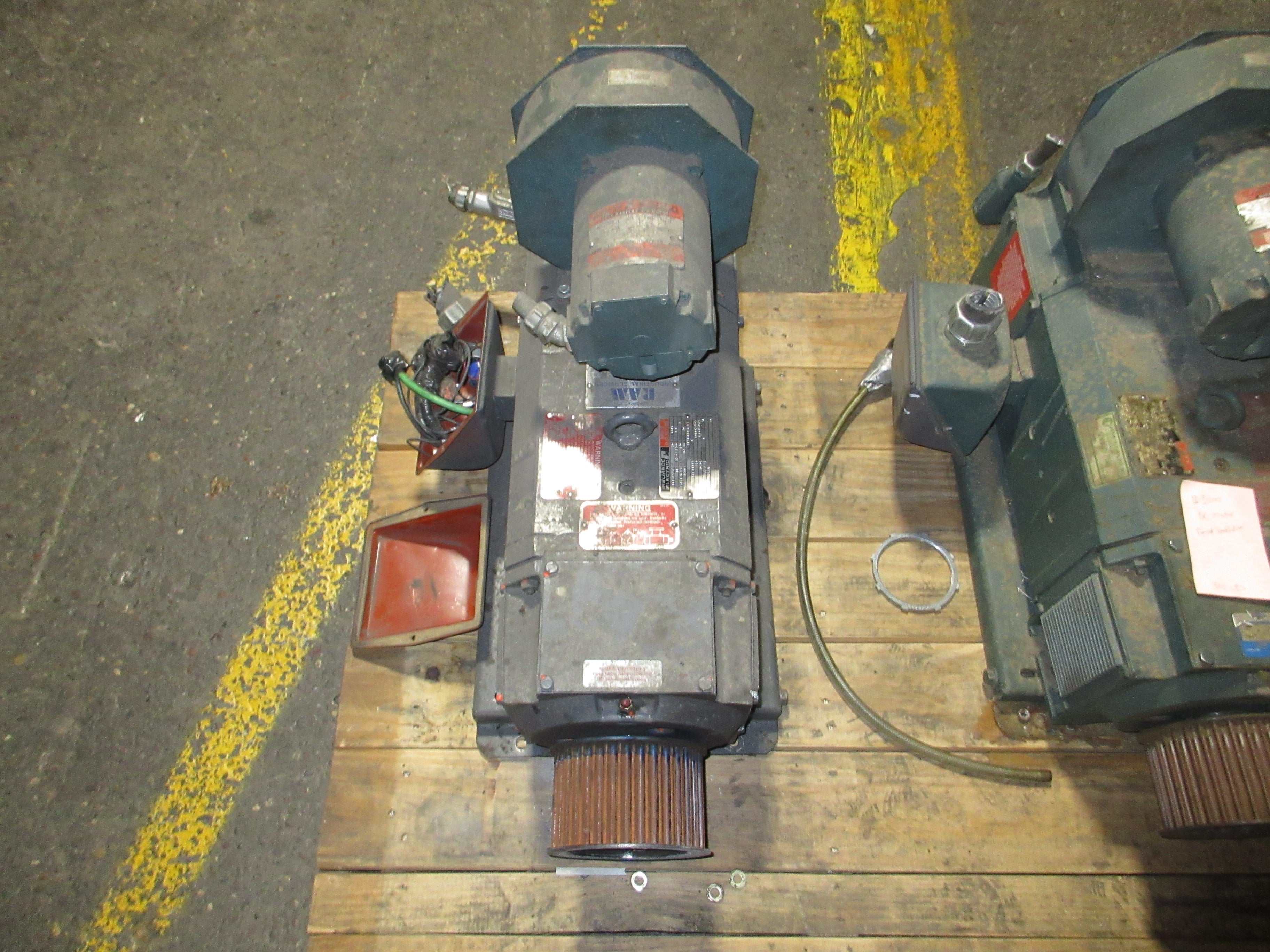 Reliance Electric DC Motor 2KSH08685A-PY 30HP 1800/2400RPM 240V 109A Used