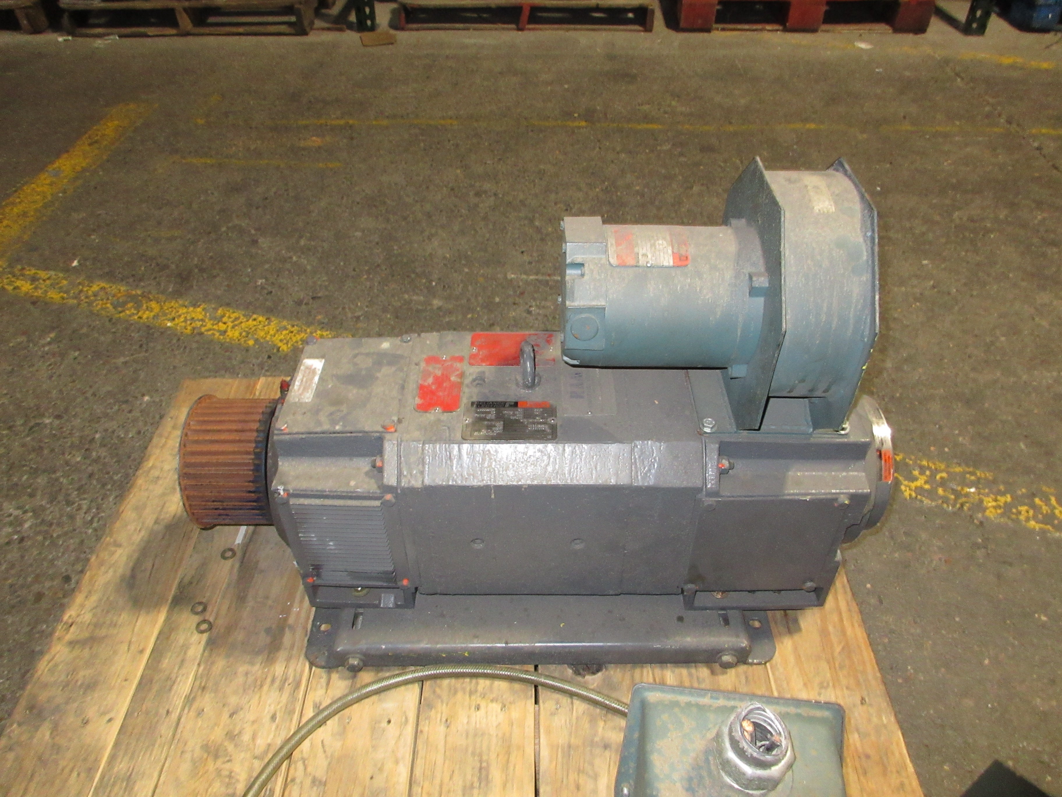 Reliance Electric DC Motor 2KSH08685A-PY 30HP 1800/2400RPM 240V 109A Used