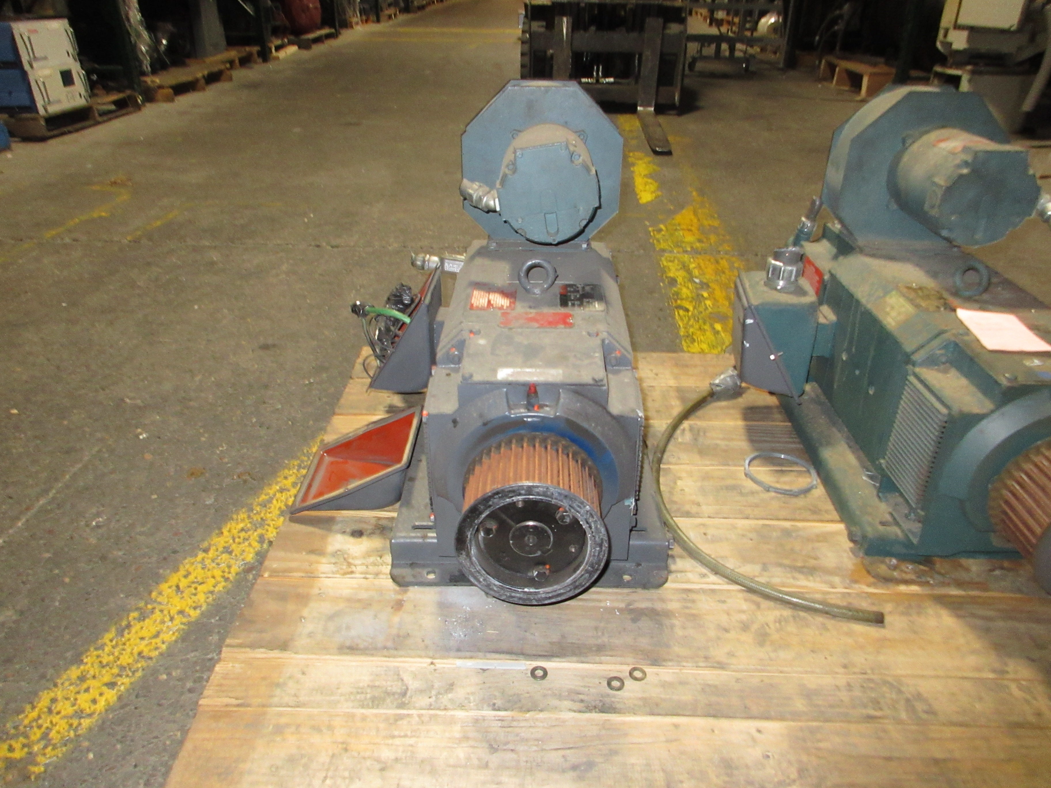 Reliance Electric DC Motor 2KSH08685A-PY 30HP 1800/2400RPM 240V 109A Used