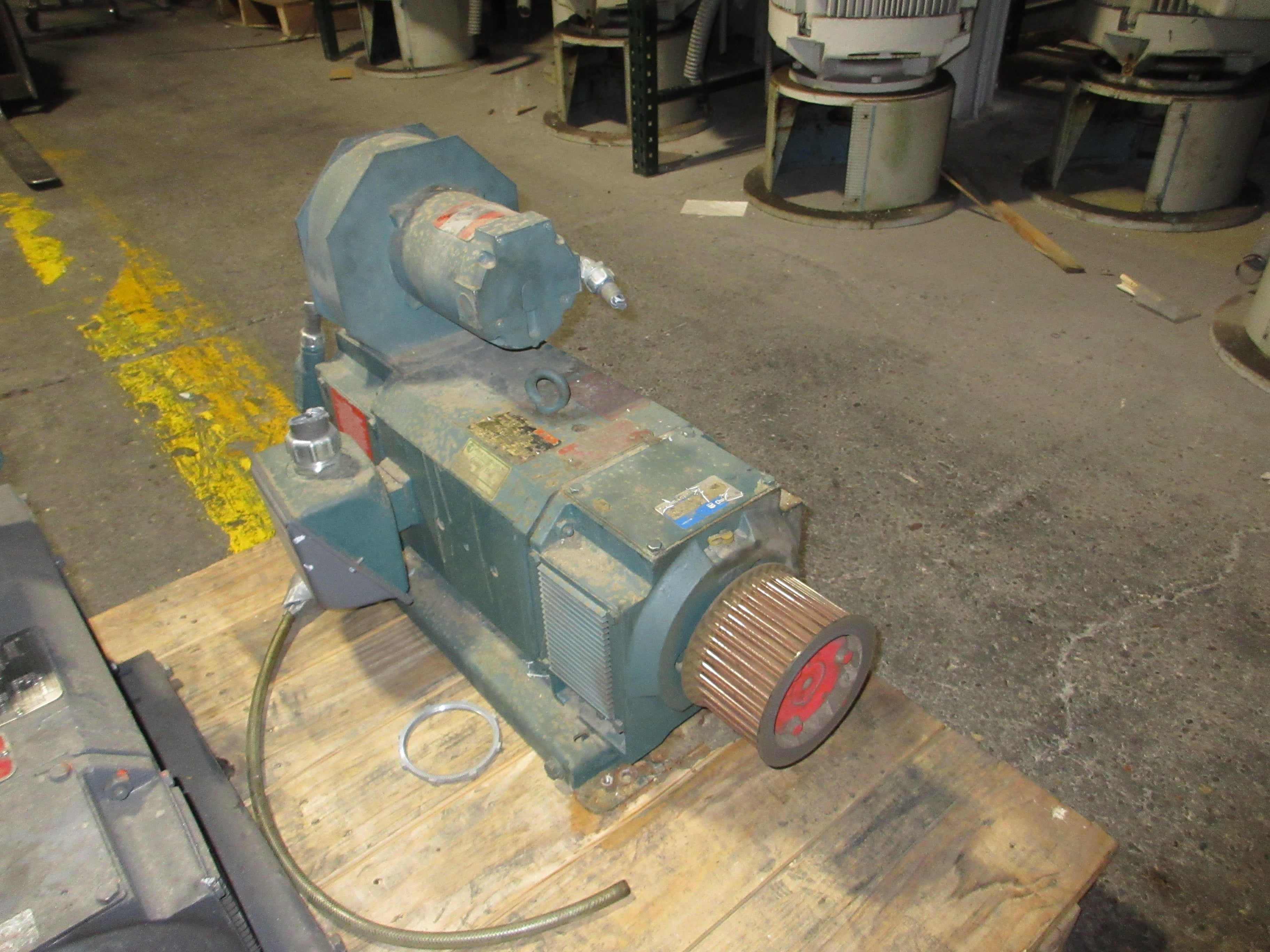 Reliance Electric DC Motor N002KAW06926-PX 30HP 1800/2000RPM 240V 109A Used