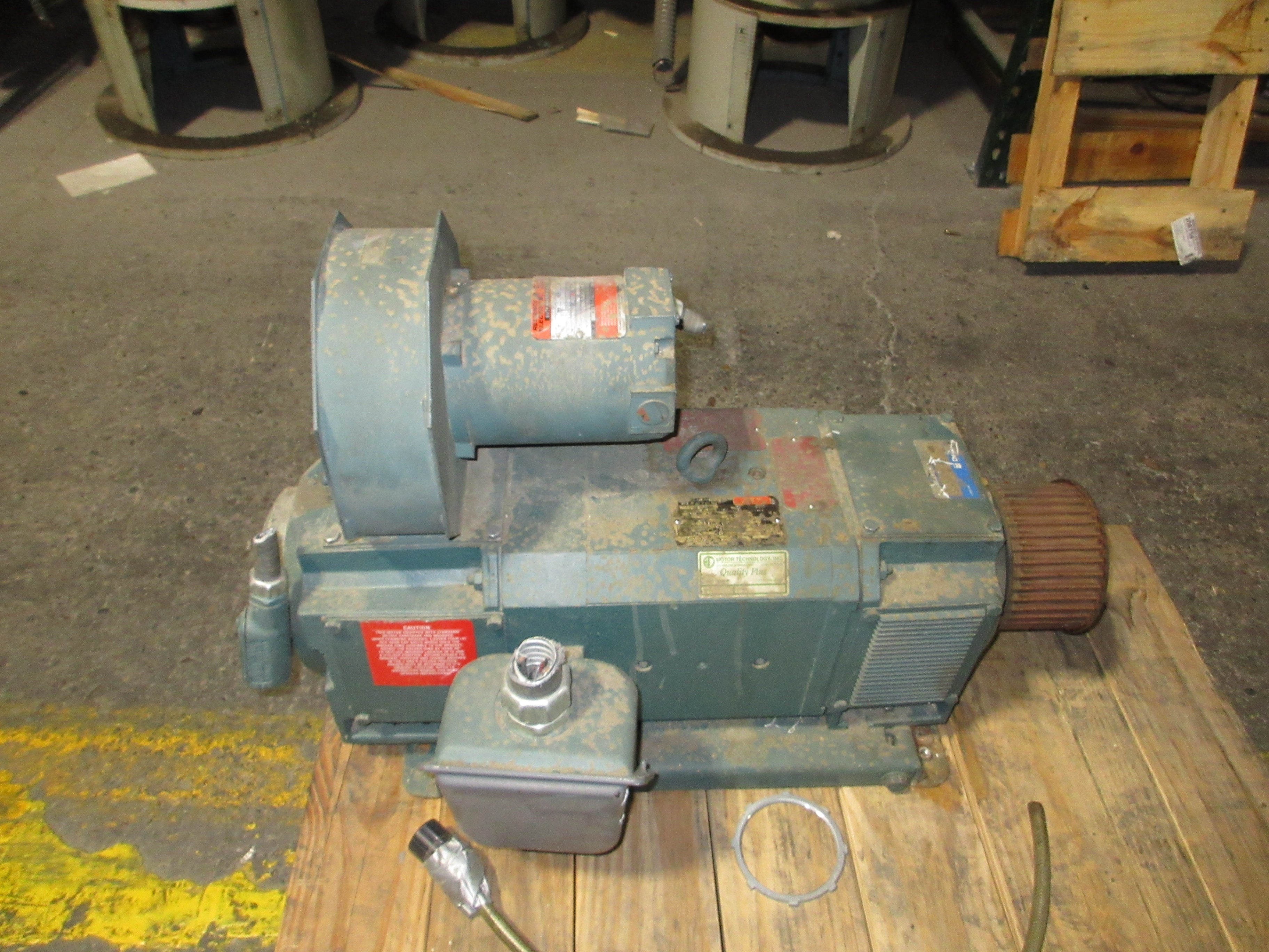 Reliance Electric DC Motor N002KAW06926-PX 30HP 1800/2000RPM 240V 109A Used