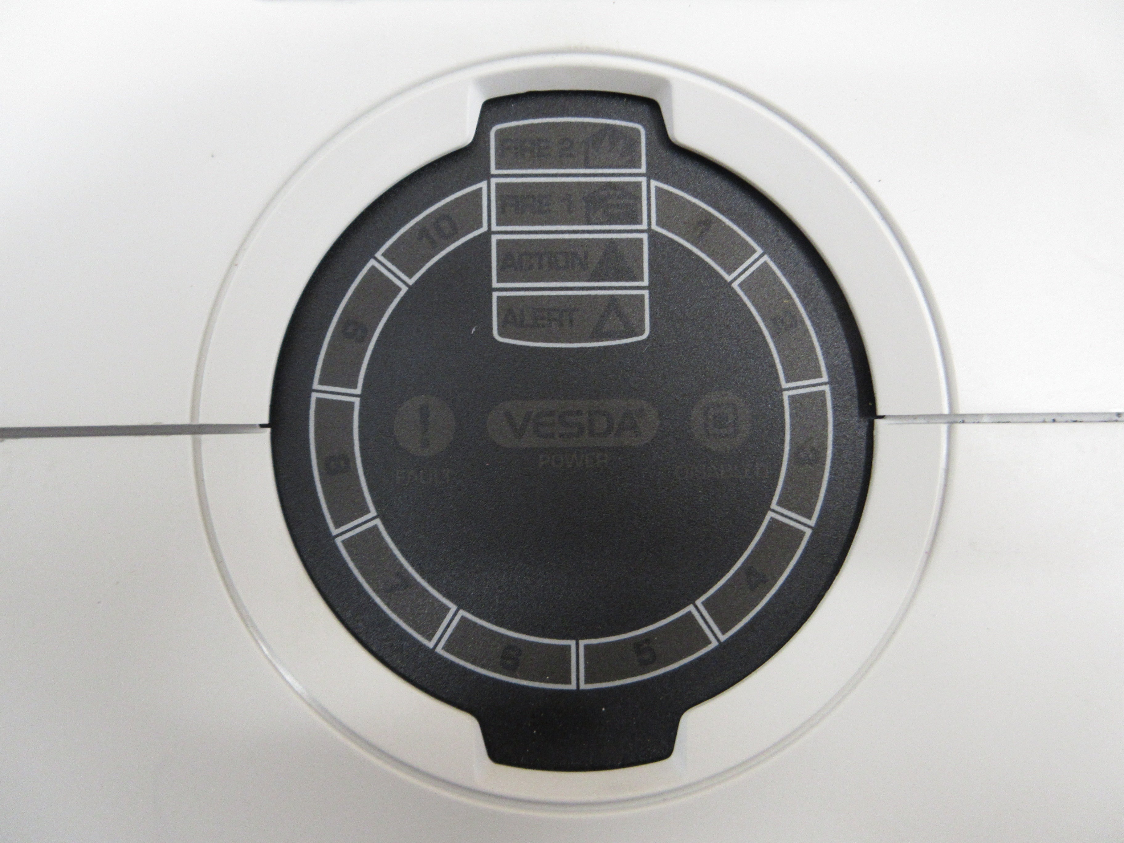 Xtralis Vesda VLF-500 Detector VLF-500-00 18-30VDC Used