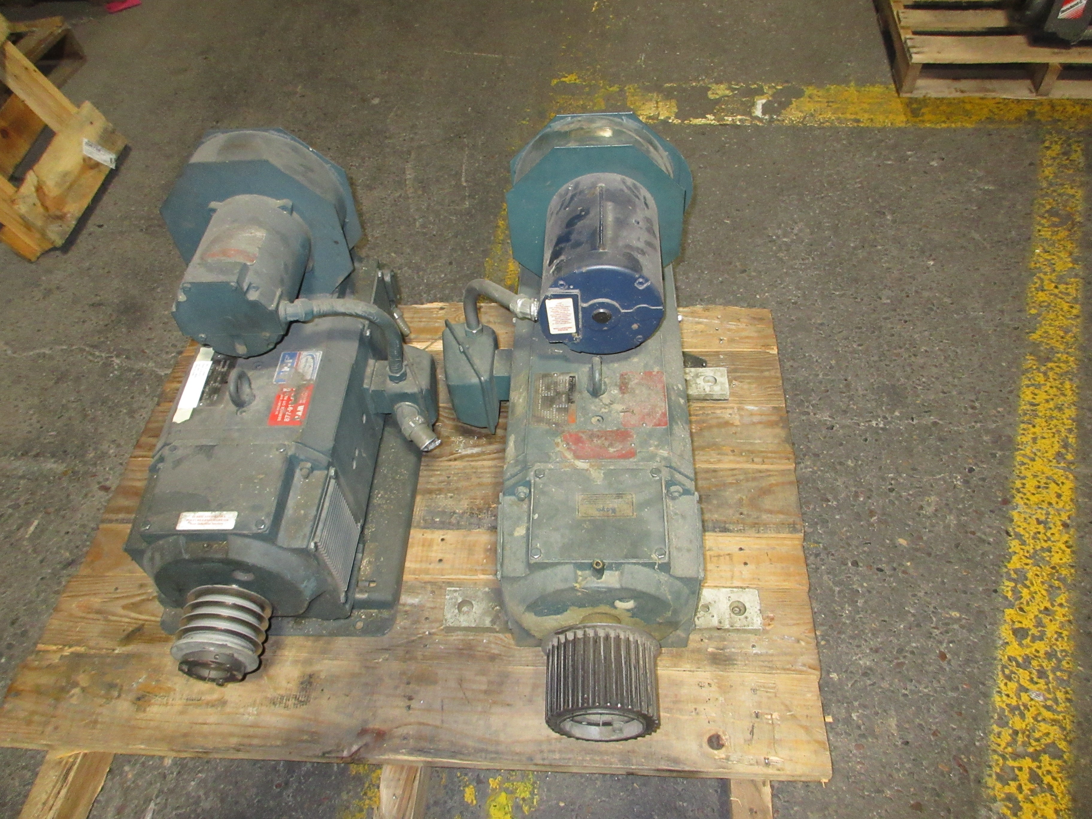 Reliance Electric DC Motor 01KSN08641A-0X 30HP 1800/2400RPM 500V 52A Used