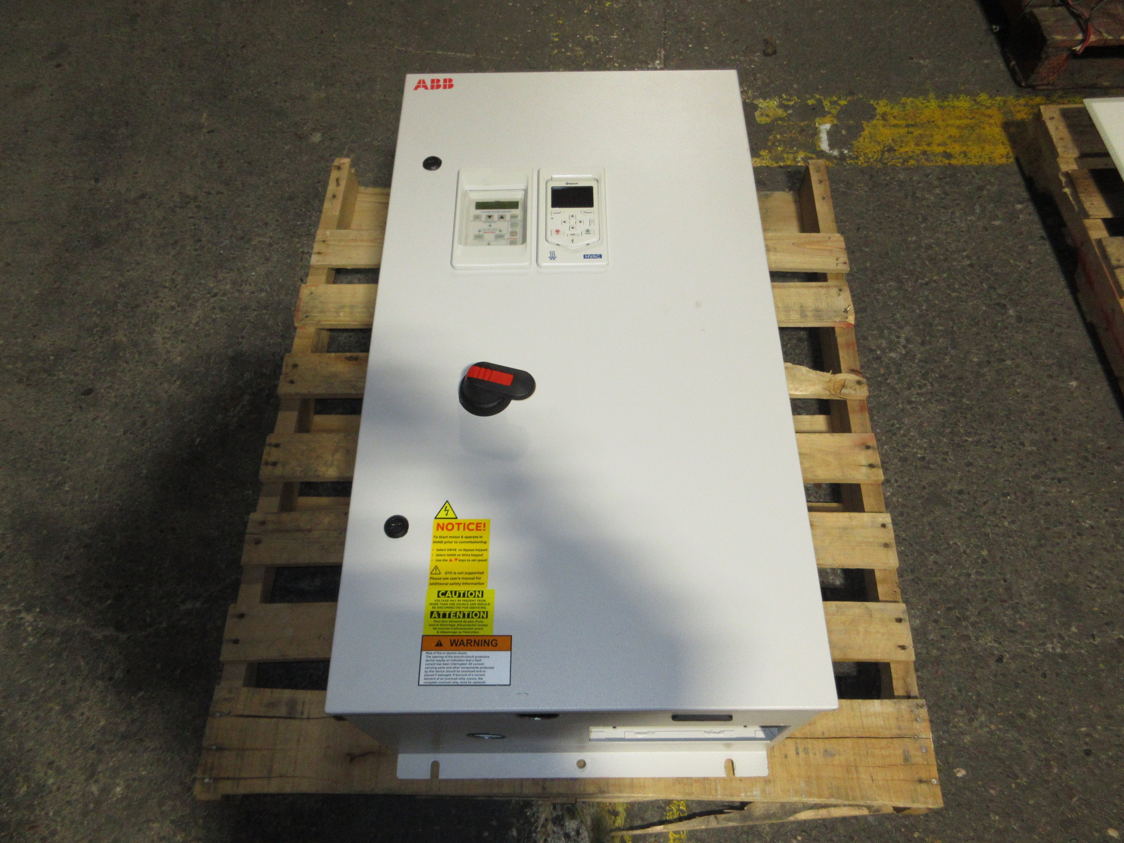 ABB ACH580 AC Drive w/ Bypass ACH580-BCR-065A-4+B056+F267+J429 50HP 3Ph Used