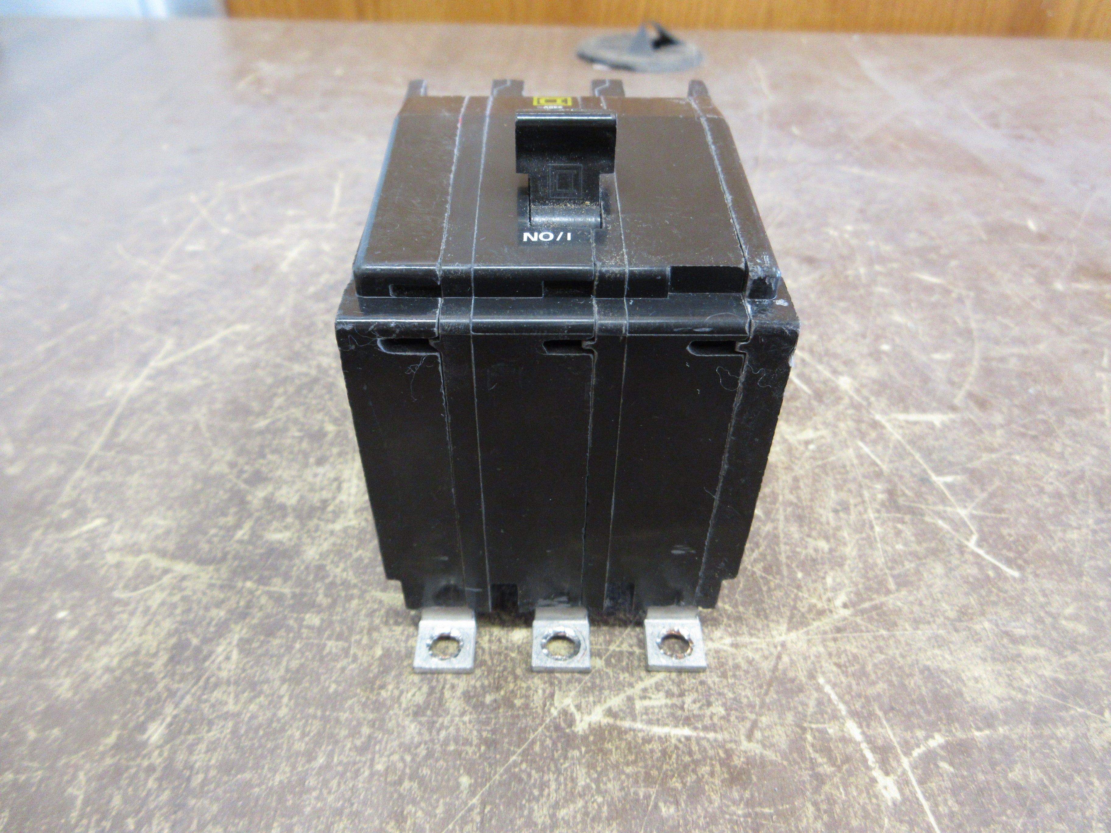 Square D Bolt-On Circuit Breaker QOB350VH 50A 240V 3P 22kA *No Bolts* Used