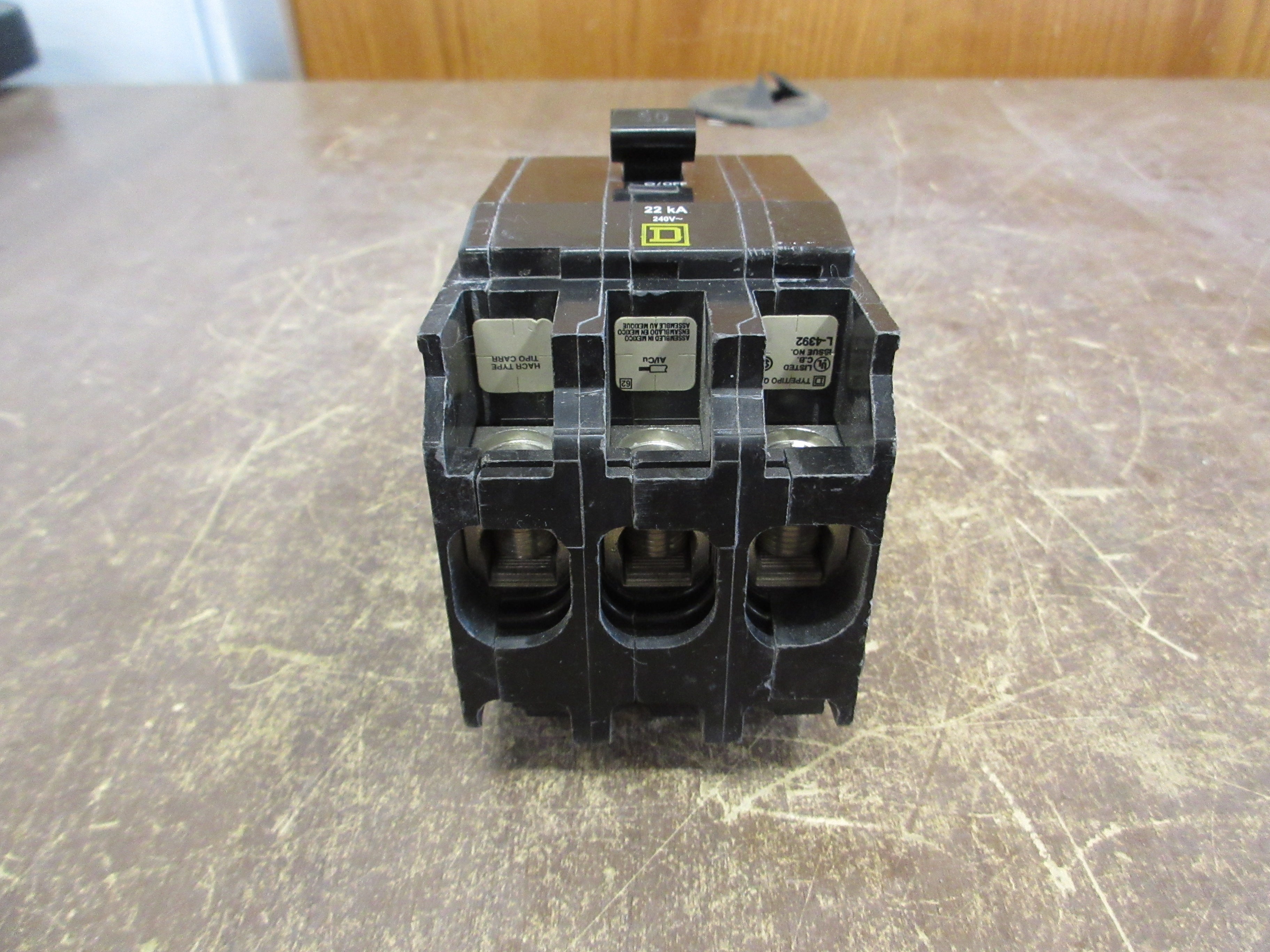 Square D Bolt-On Circuit Breaker QOB350VH 50A 240V 3P 22kA *No Bolts* Used