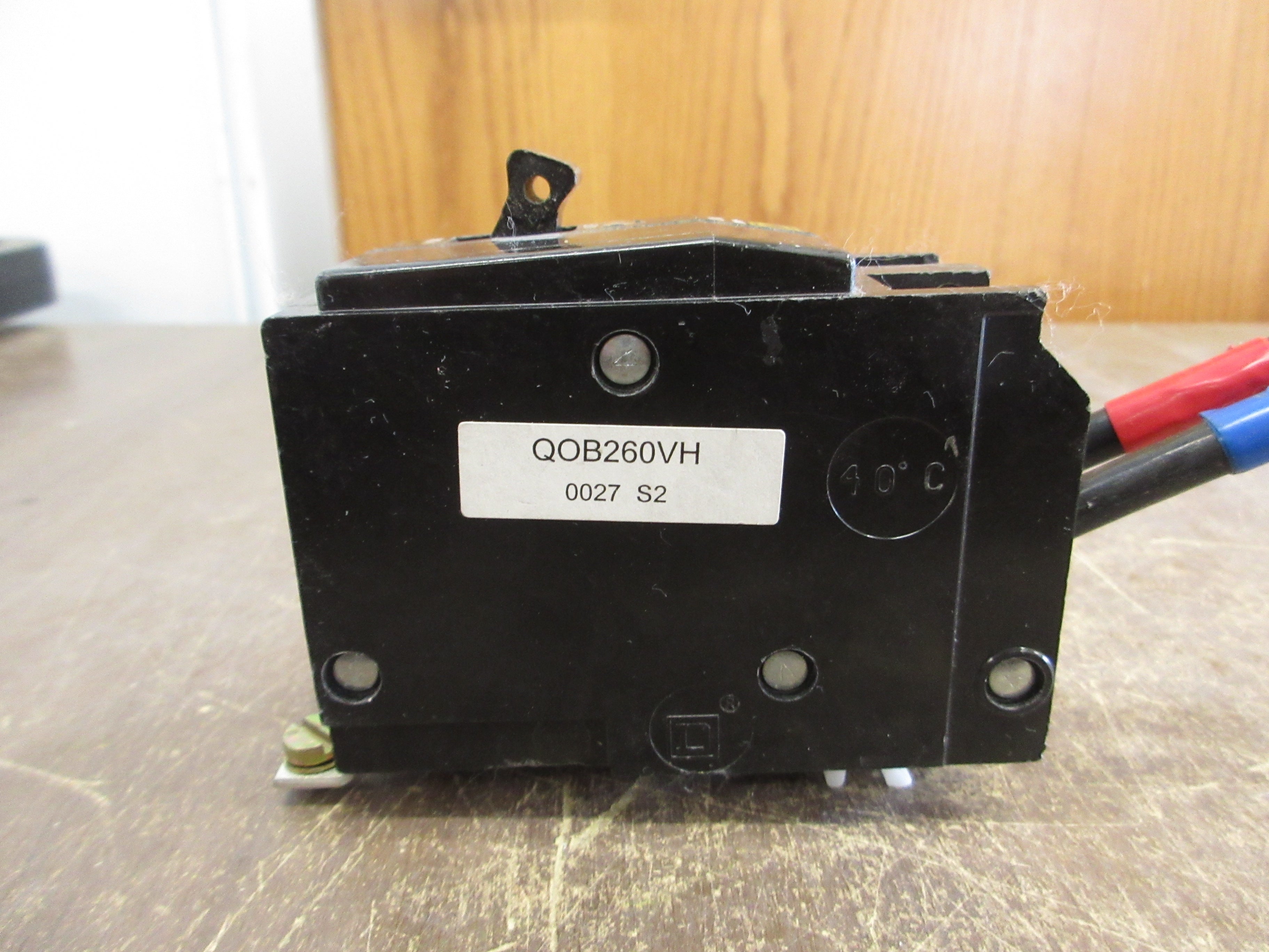 Square D Bolt-On Circuit Breaker QOB260VH 60A 120/240V 2P 22kA Used