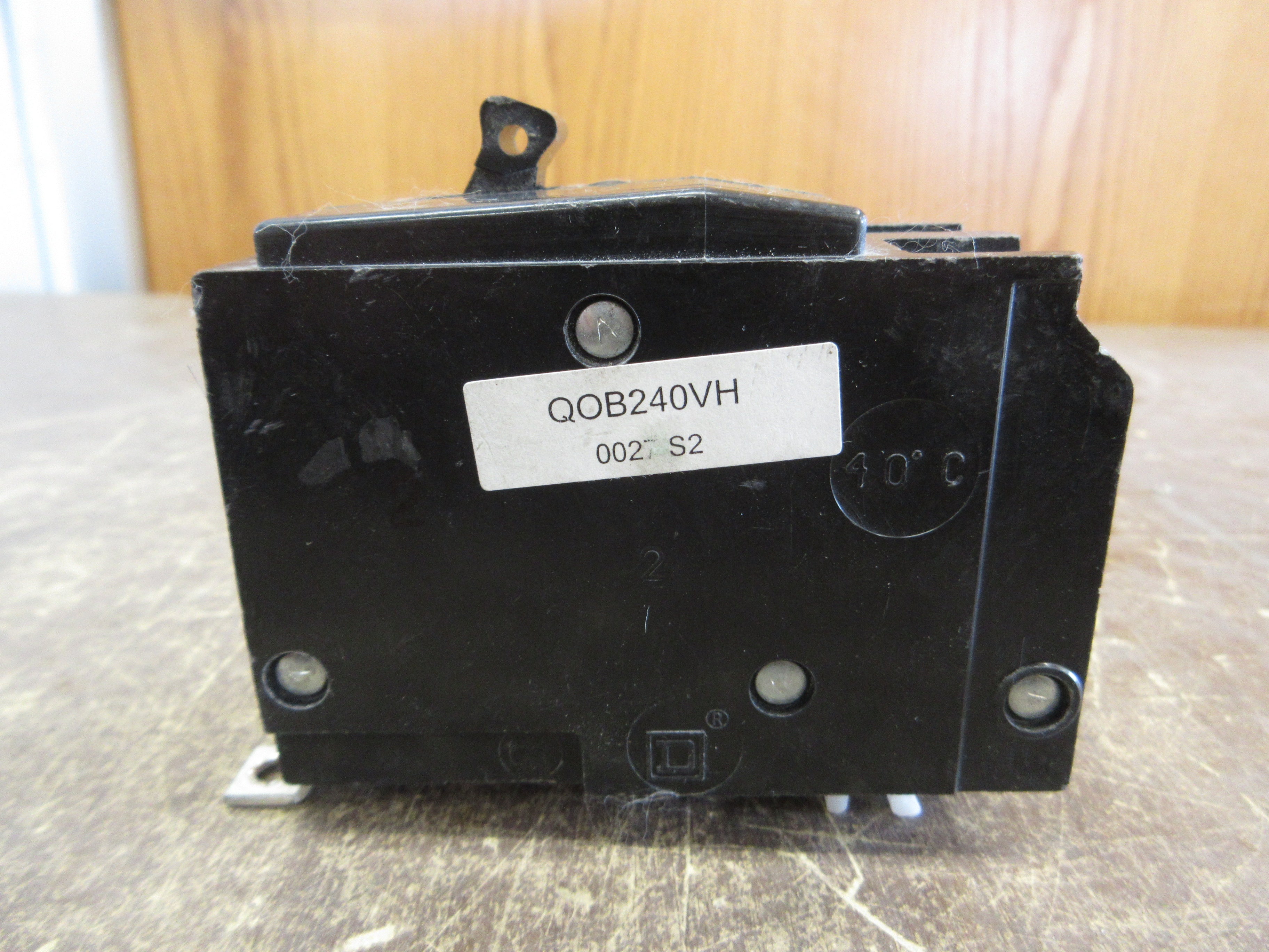 Square D Bolt-On Circuit Breaker QOB240VH 40A 120/240V 2P 22kA Used