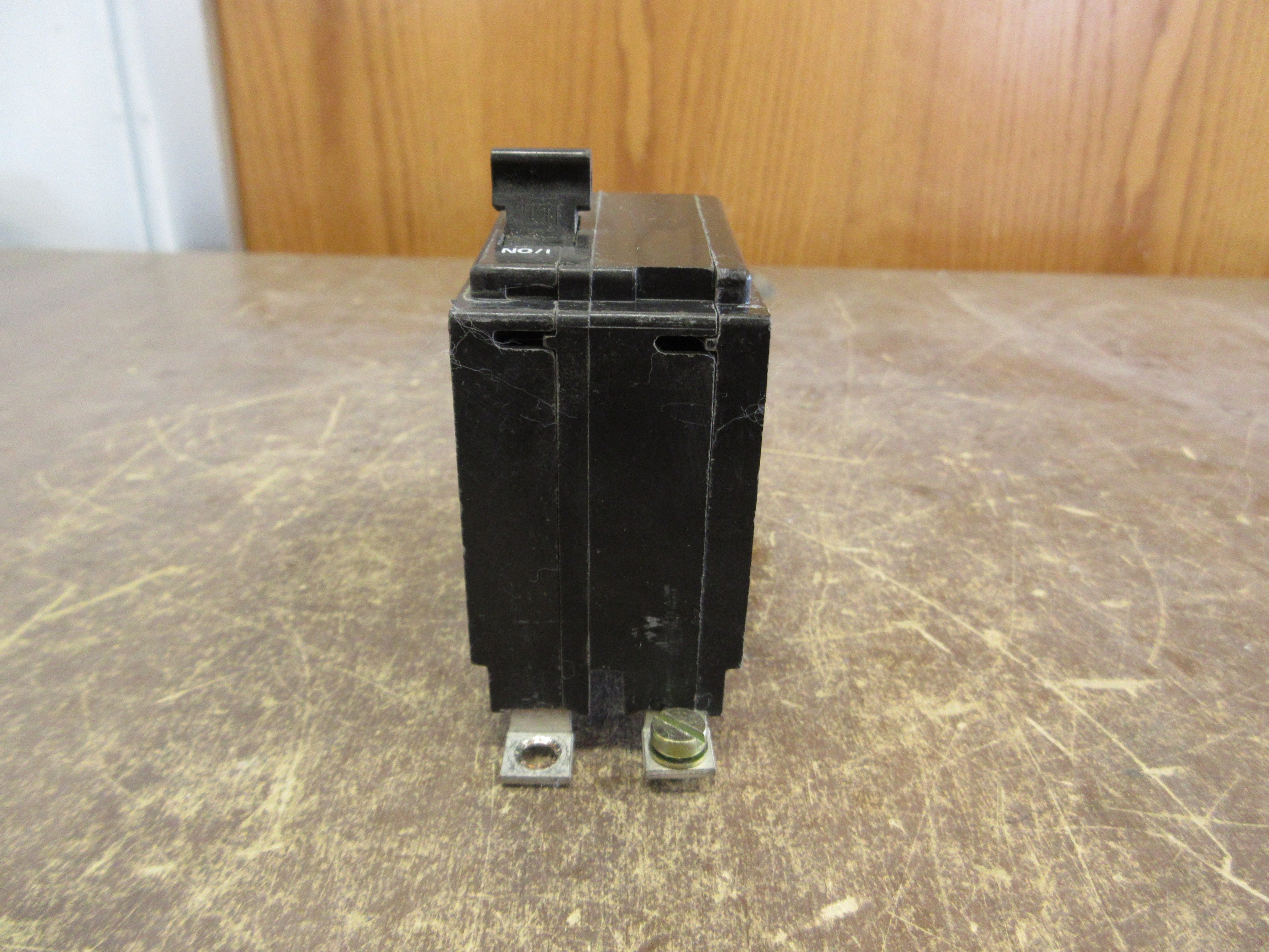 Square D Bolt-On Circuit Breaker QOB260VH 60A 120/240V 2P 22kA Used