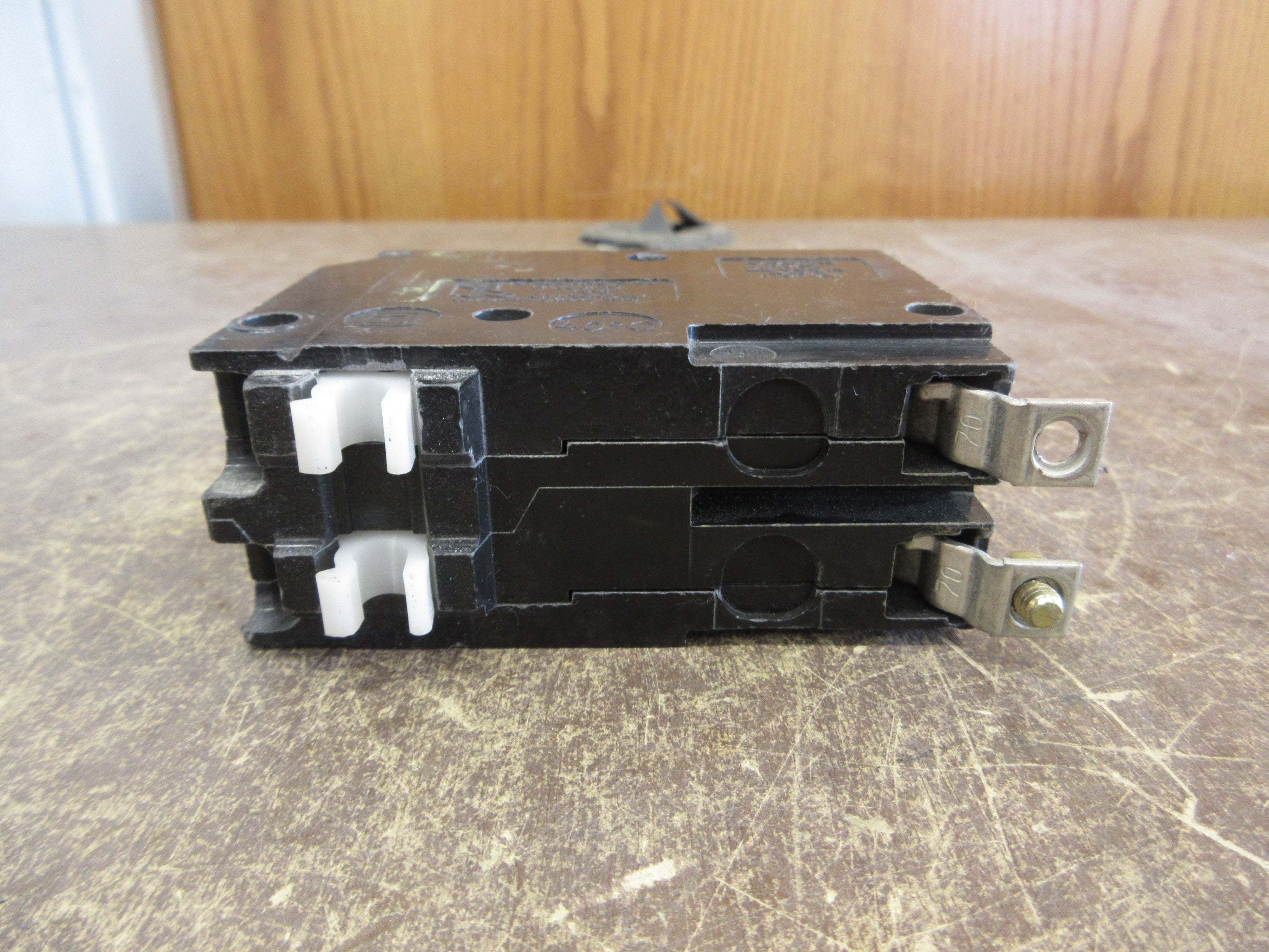 Square D Bolt-On Circuit Breaker QOB260VH 60A 120/240V 2P 22kA Used