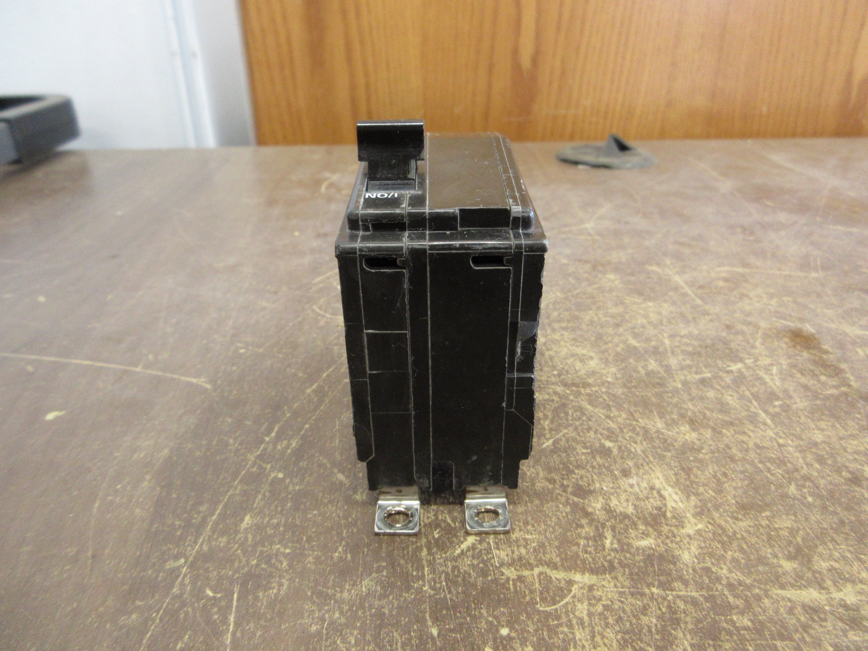 Square D Bolt-On Circuit Breaker QOB230 30A 120/240V 2P *Lot of 2* Used