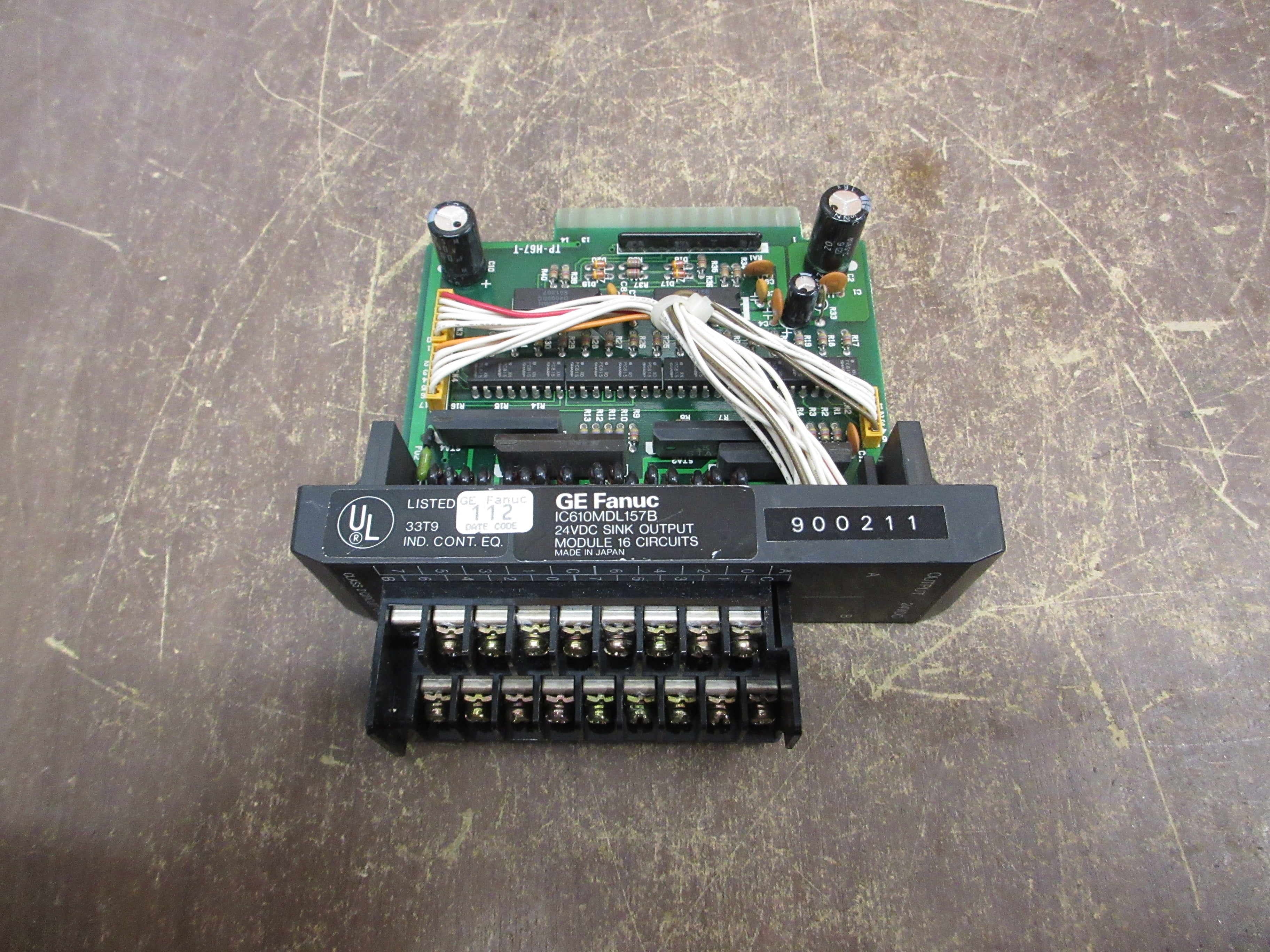 GE Fanuc Sink Output Module IC610MDL157B 24VDC 16-Circuits *No Terminal Cover*