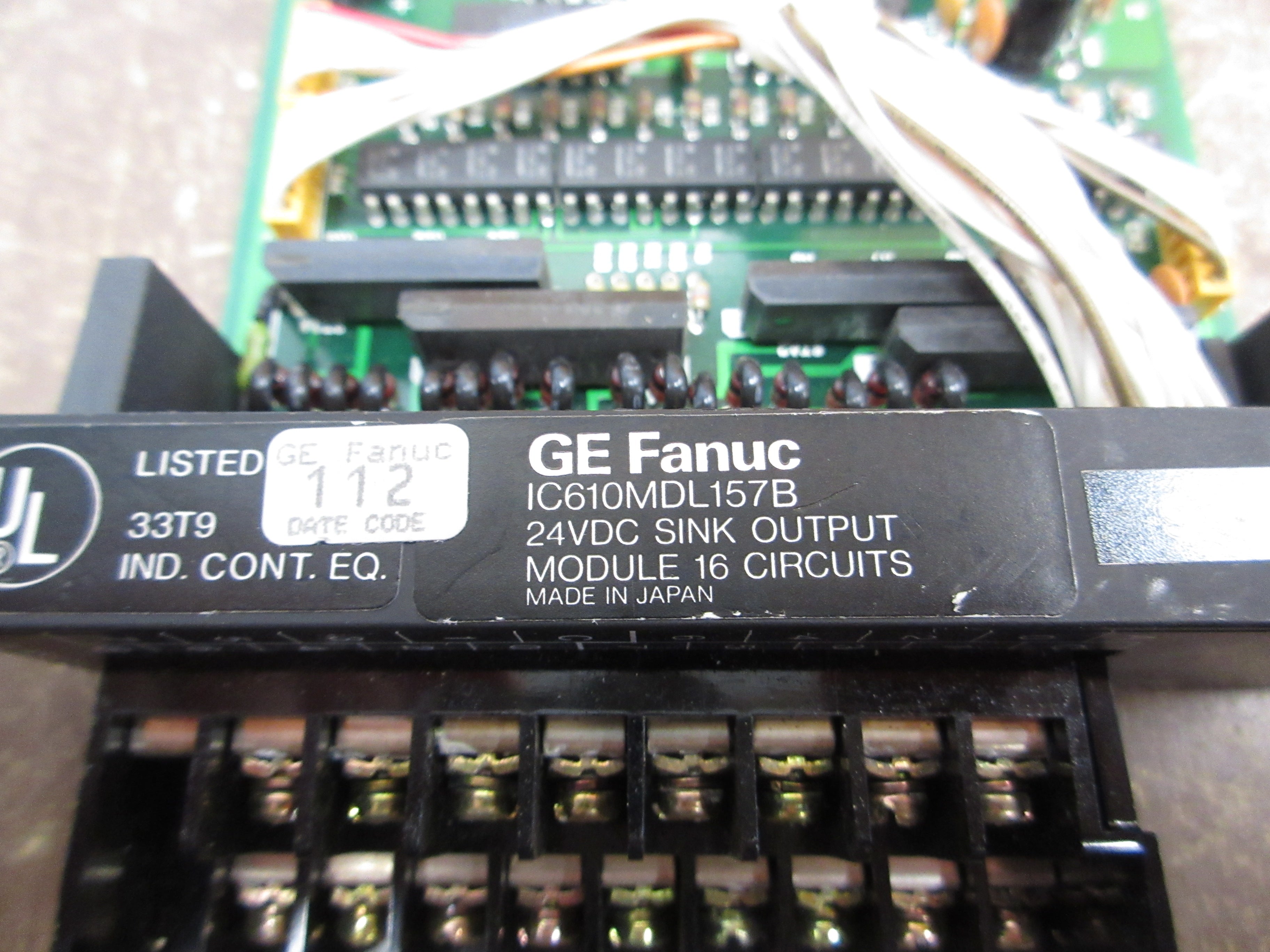 GE Fanuc Sink Output Module IC610MDL157B 24VDC 16-Circuits *No Terminal Cover*