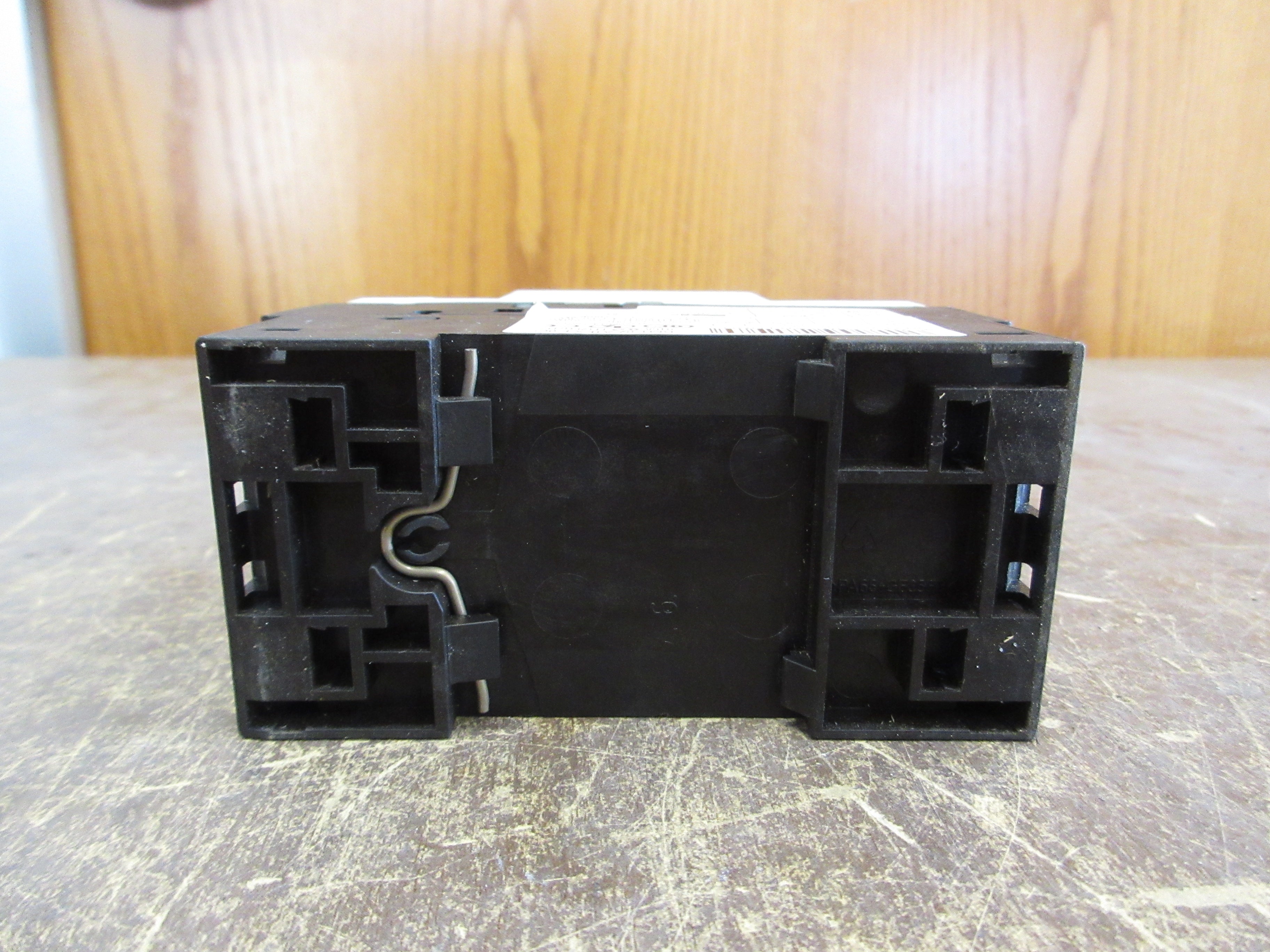 Siemens Sirius Motor Protector 3RV1021-0JA10 Trip: 0.7-1A 600V Used