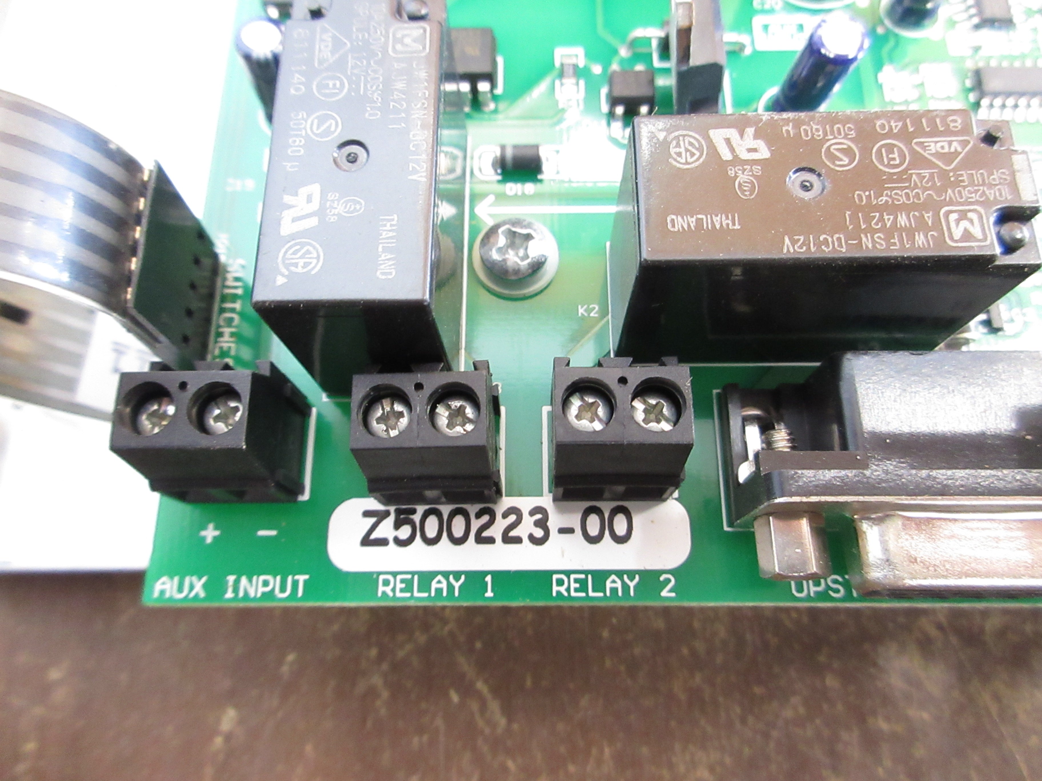 MGE UPS Systems Critical Power Monitoring Front Panel Z500223-00 Rev: 1004 Used