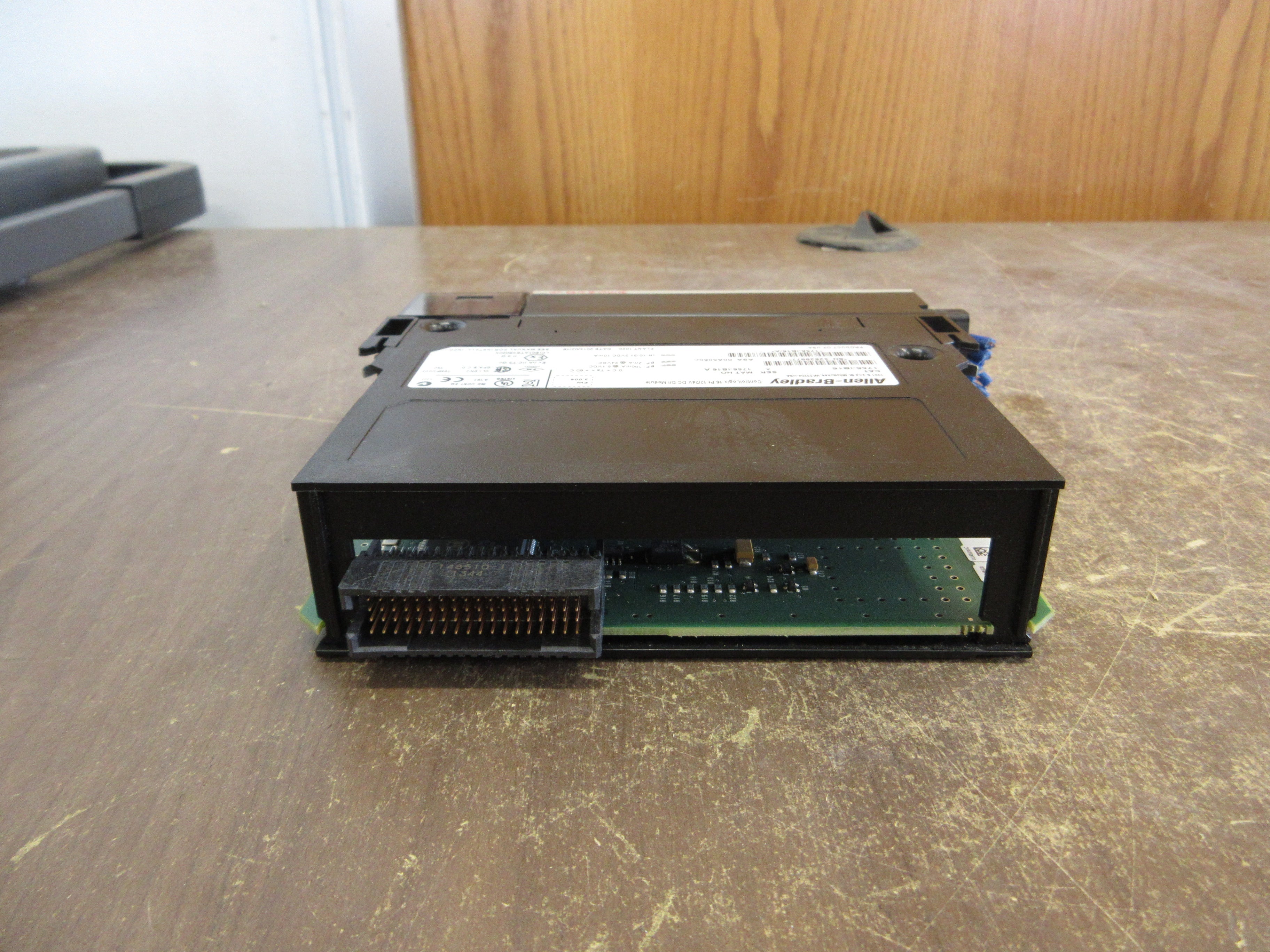 Allen-Bradley ControlLogix Digital Input Module 1756-IB16 Ser. A F/W. 3.004 Used