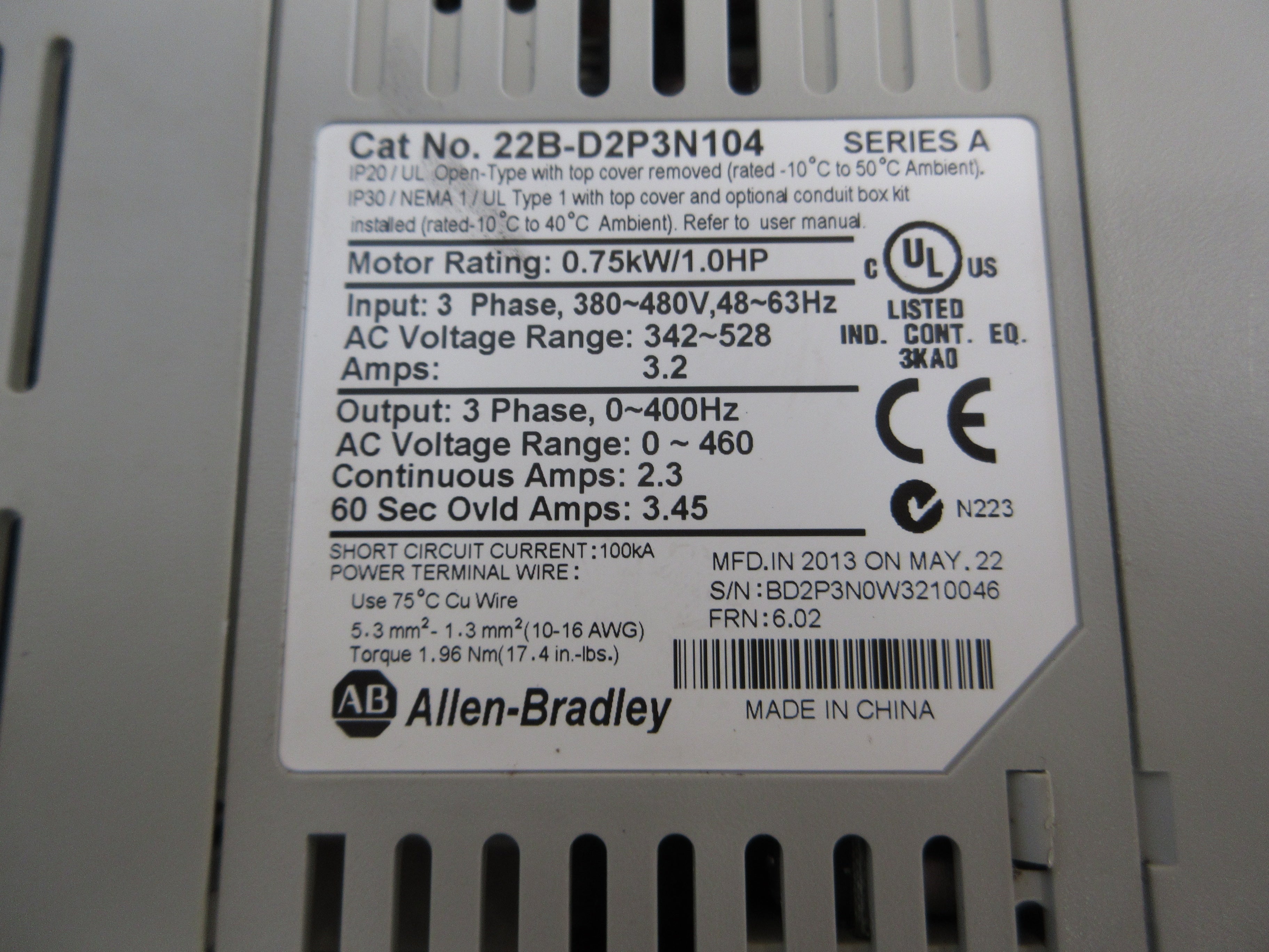 Allen-Bradley PowerFlex 40 AC Drive 22B-D2P3N104 1HP 3Ph Out Used