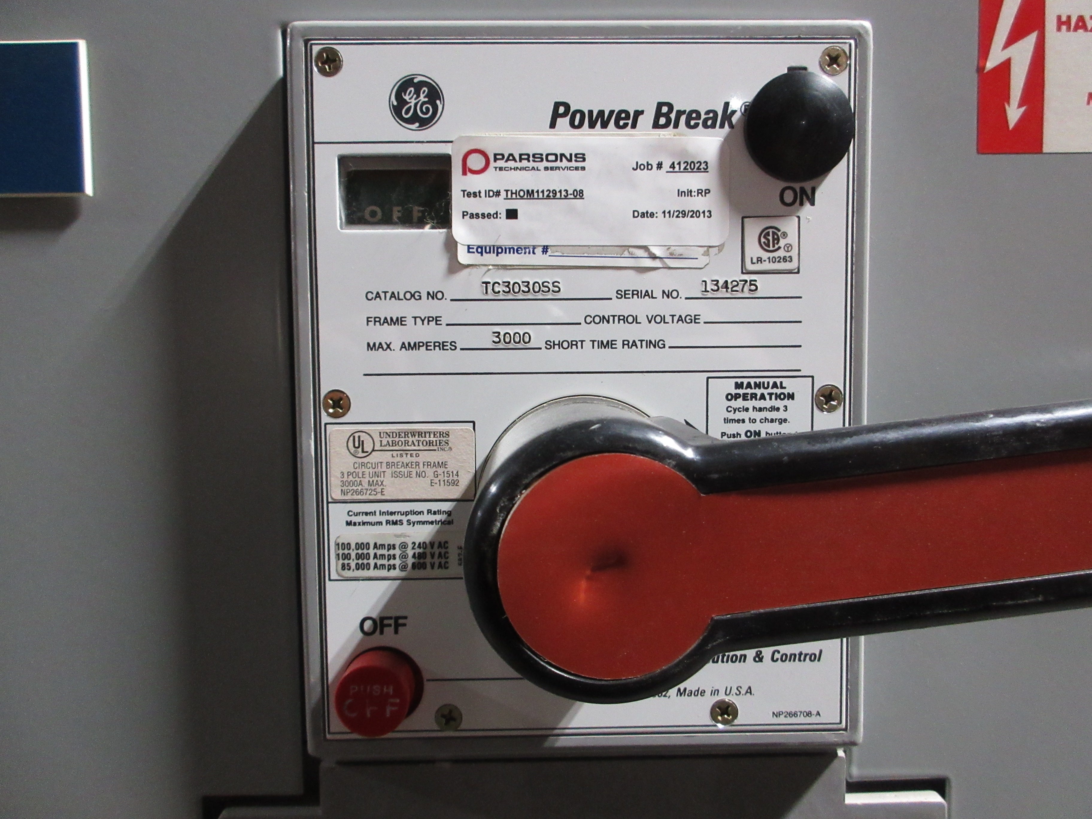 GE 3000A Main Switch Gear Line Up TC3030SS 3000A Main Breaker Used