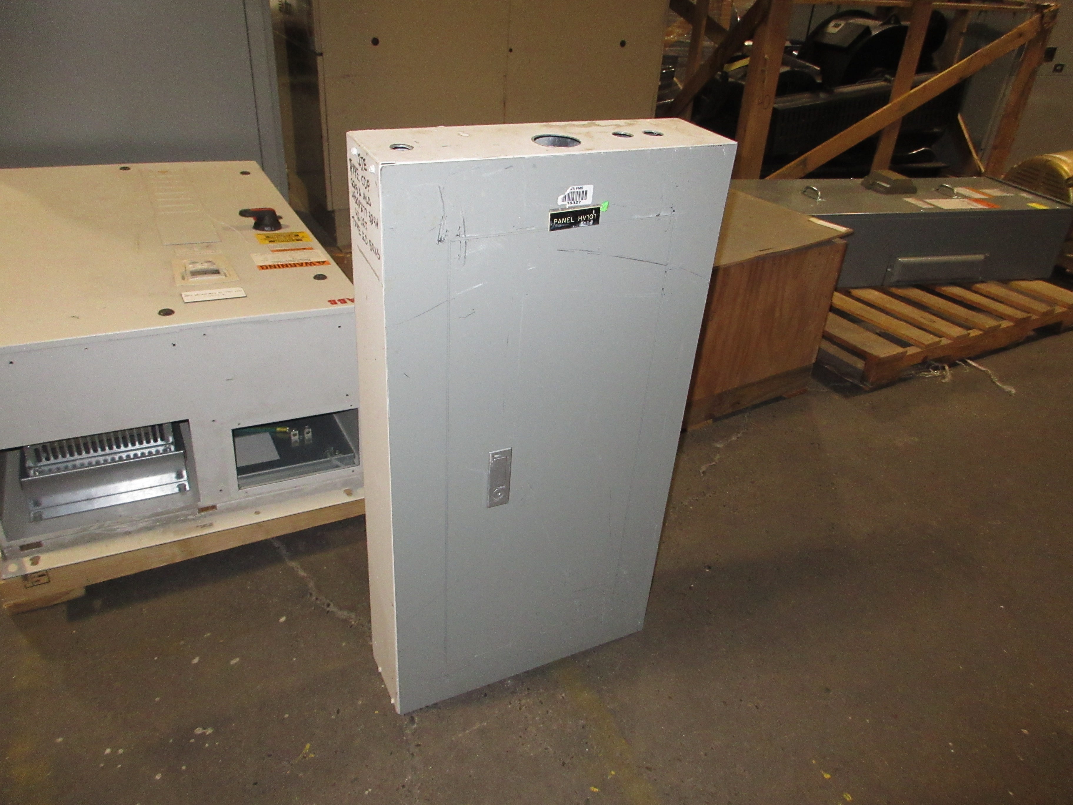 ITE Main Lug Breaker Panel CDP-7 225A Max 480Y/277 3Ph 4W 42-Slot Used