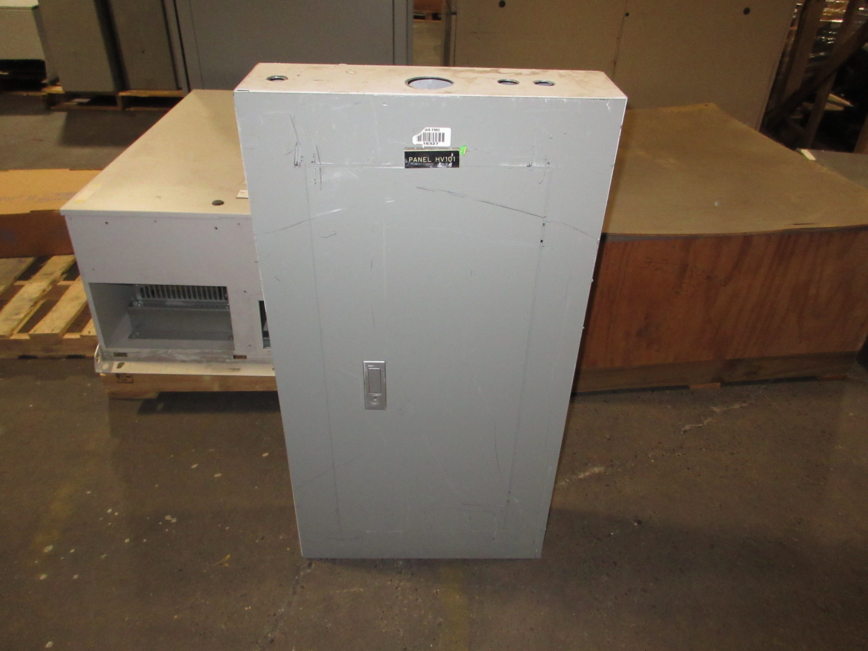 ITE Main Lug Breaker Panel CDP-7 225A Max 480Y/277 3Ph 4W 42-Slot Used