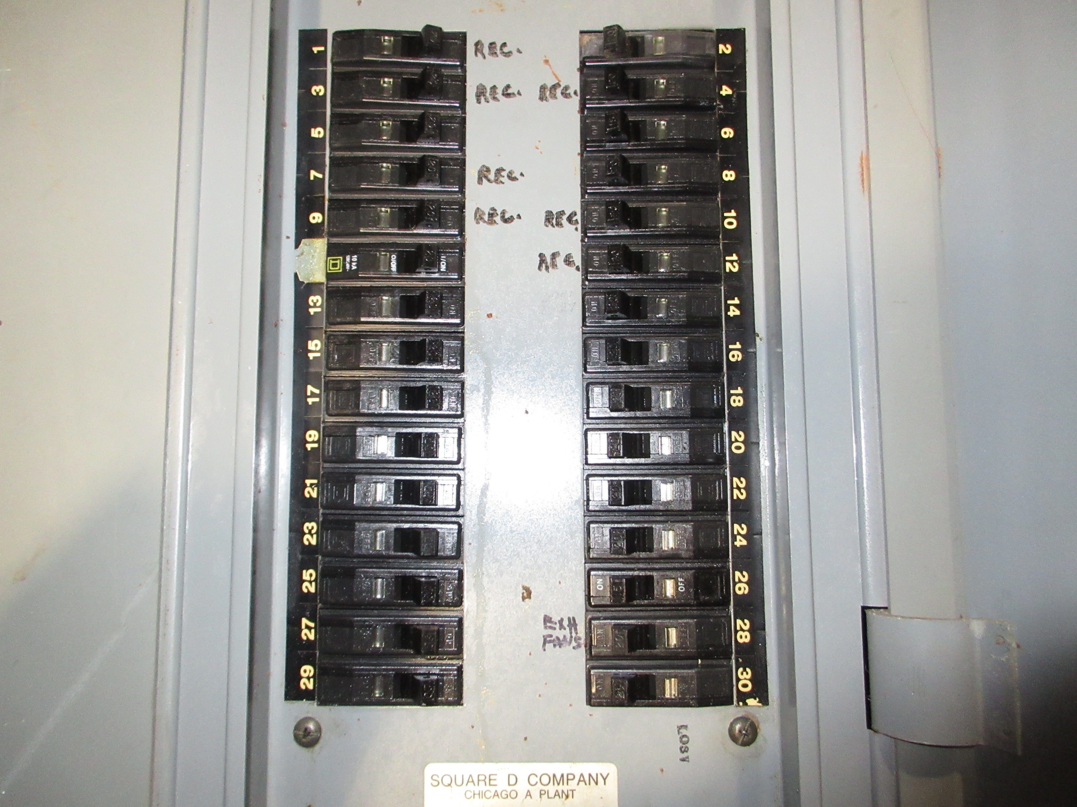 Square D Main Breaker Circuit Breaker Panel NQOD430L225CU 200A Main 208/120V 3Ph