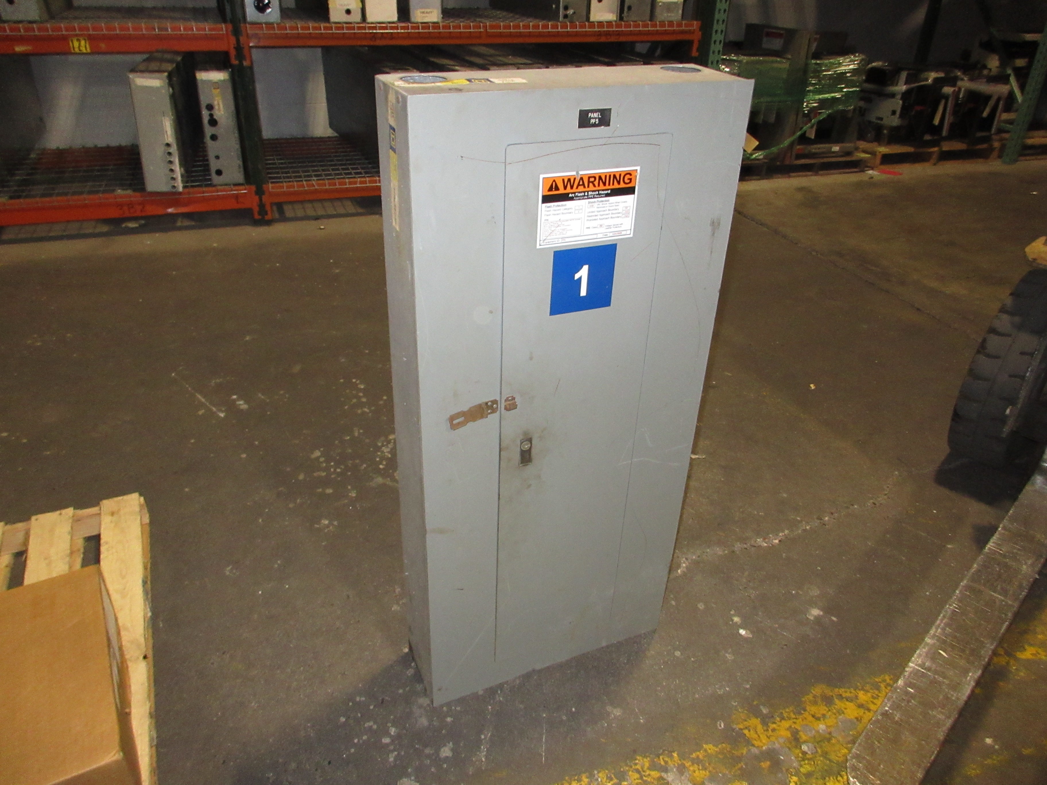 Square D Main Breaker Circuit Breaker Panel NQOD430L225CU 200A Main 208/120V 3Ph