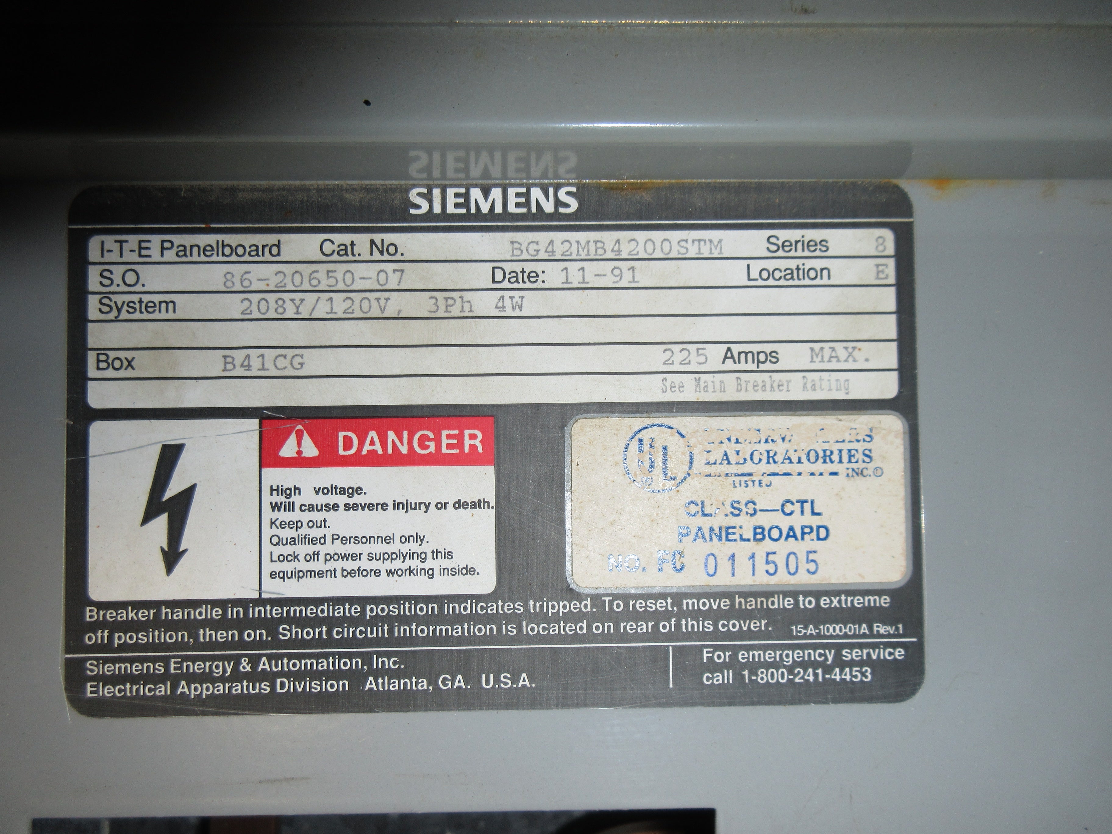 Siemens Main Lug Breaker Panel BG42MB4200STM 225A Max 208Y/120V 3Ph 4W 42-Slot