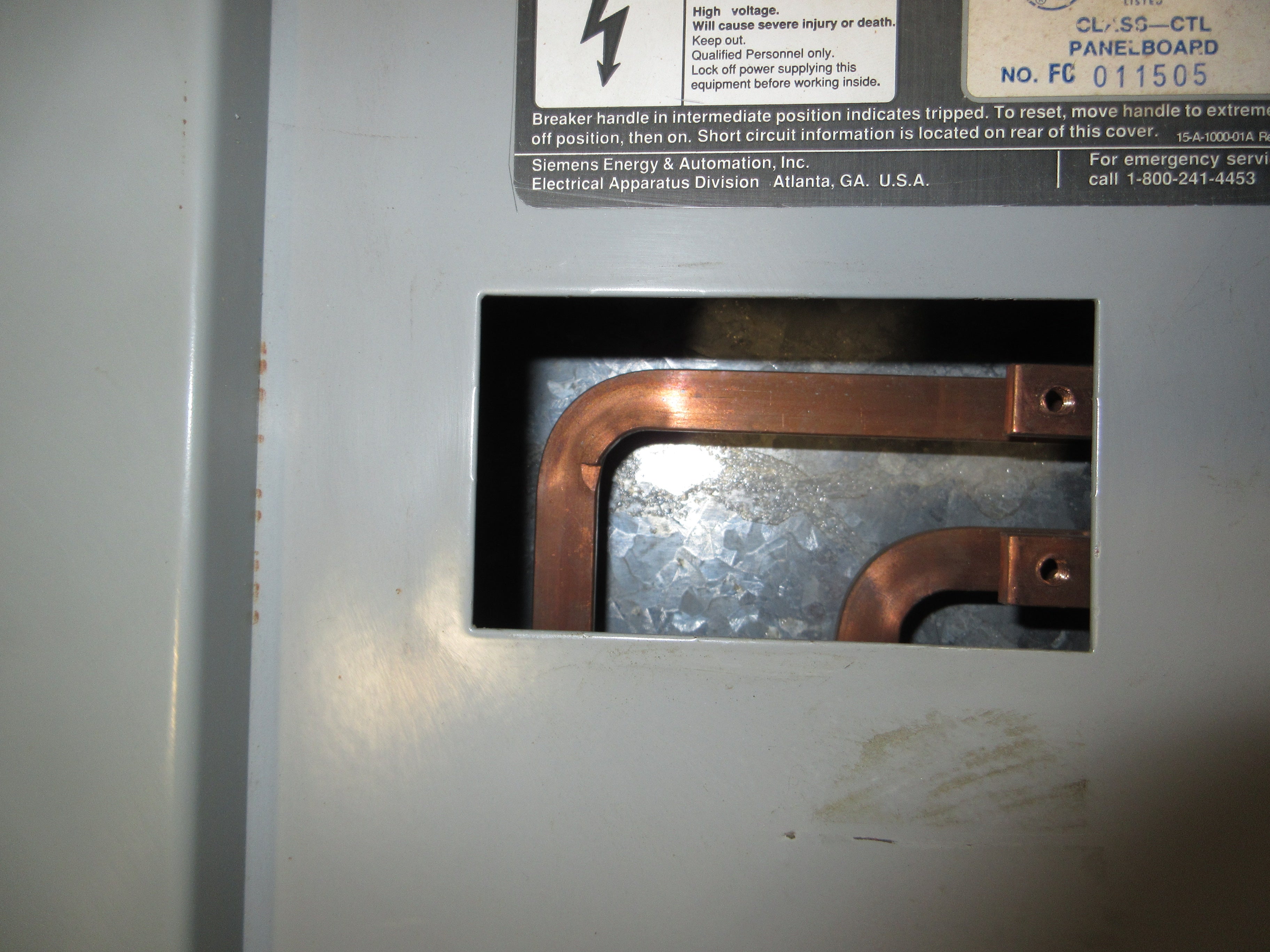 Siemens Main Lug Breaker Panel BG42MB4200STM 225A Max 208Y/120V 3Ph 4W 42-Slot
