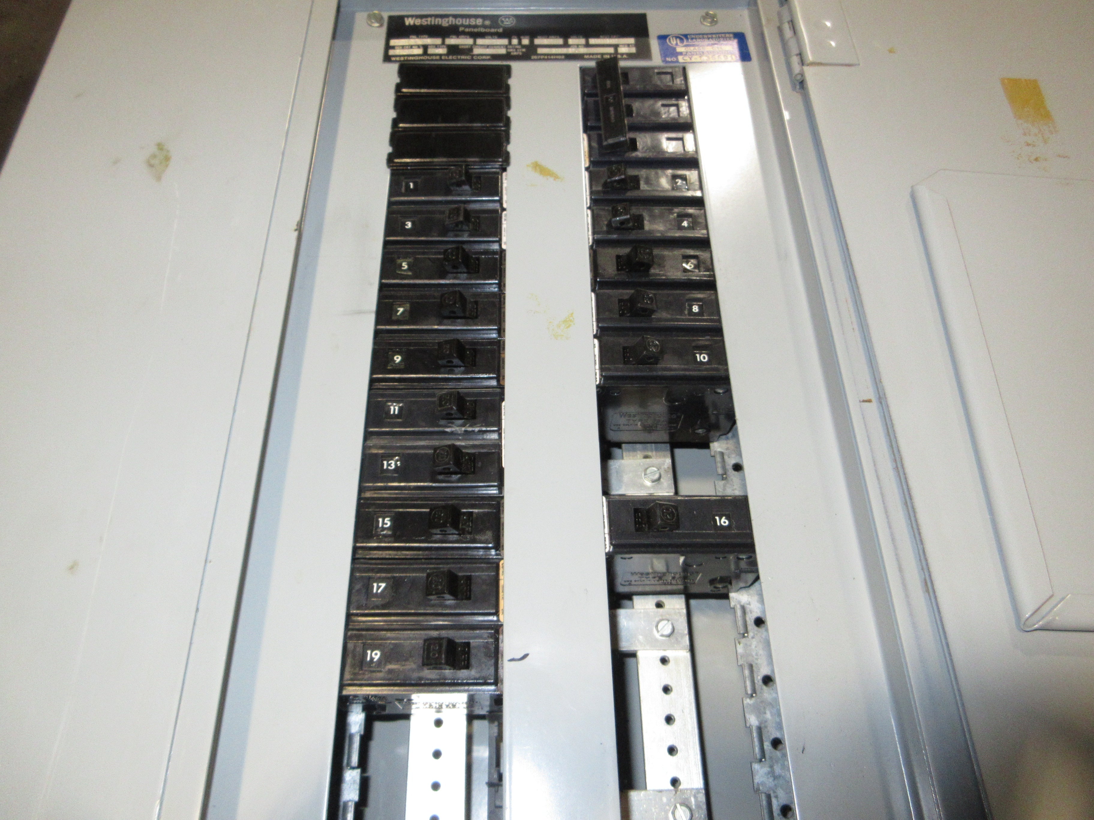Westinghouse Main Lug Breaker Panel 5158C03G02 100A Max 208Y/120V 3Ph 4W 36-Slot